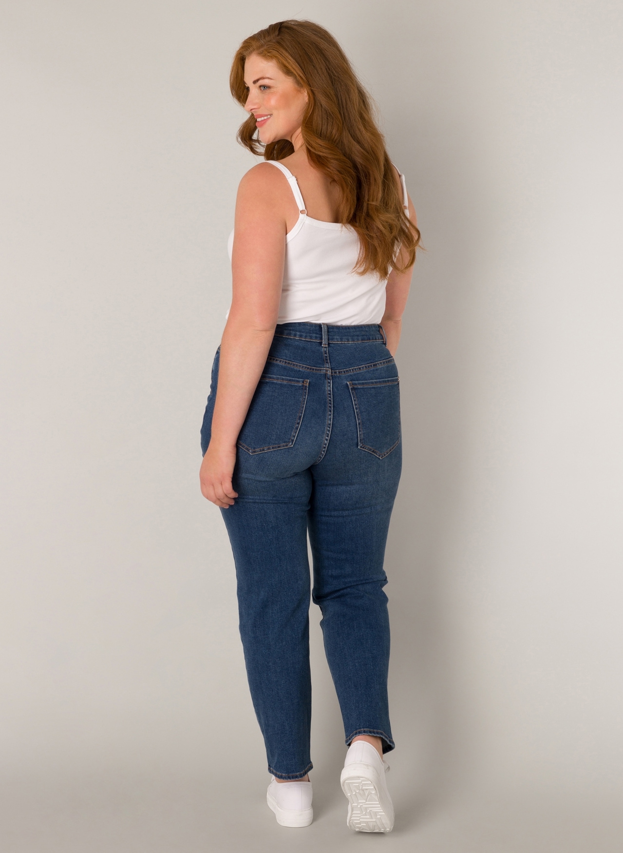 Base Level Curvy Slim-fit-Jeans, in großen Größen