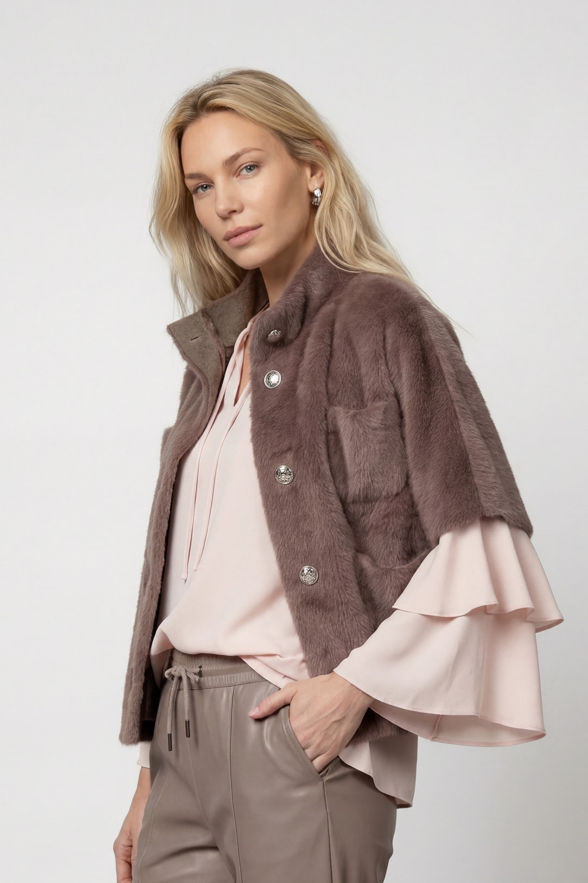 Monari Fellimitatjacke »Jacke Cape fake fur« ohne Kapuze Regular fit mit Stehkragen