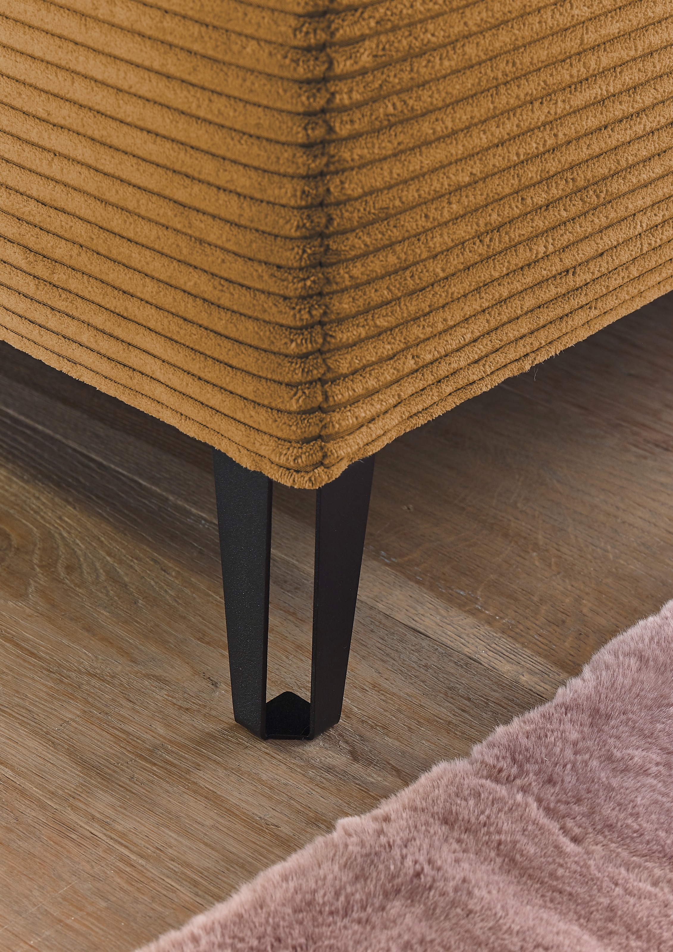 set one by Musterring Boxspringbett »Fairfield«, Metallfuß schwarz, Kopfteil mit Keder, Breite 160 oder 180 cm