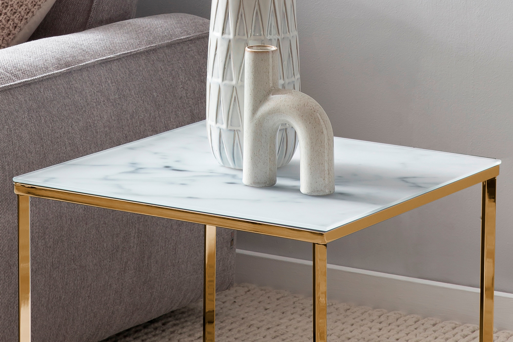 SalesFever Beistelltisch »Caorle Stilvoller Tisch« Elegante Tischplatte in edler Marmoroptik