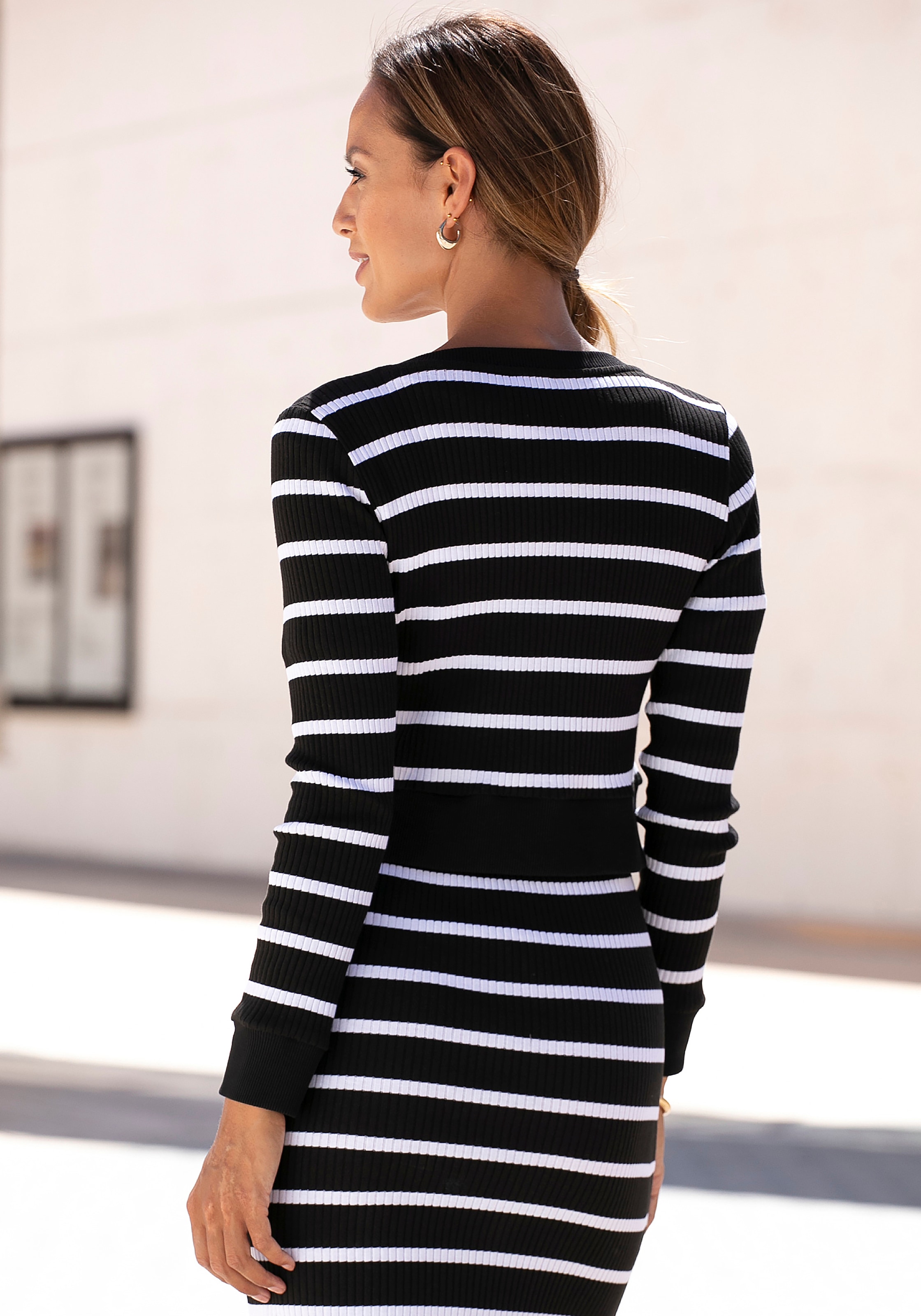 LASCANA Shirtjacke, aus weicher Rippware mit Streifenmuster, Strickjacke aus Baumwolle