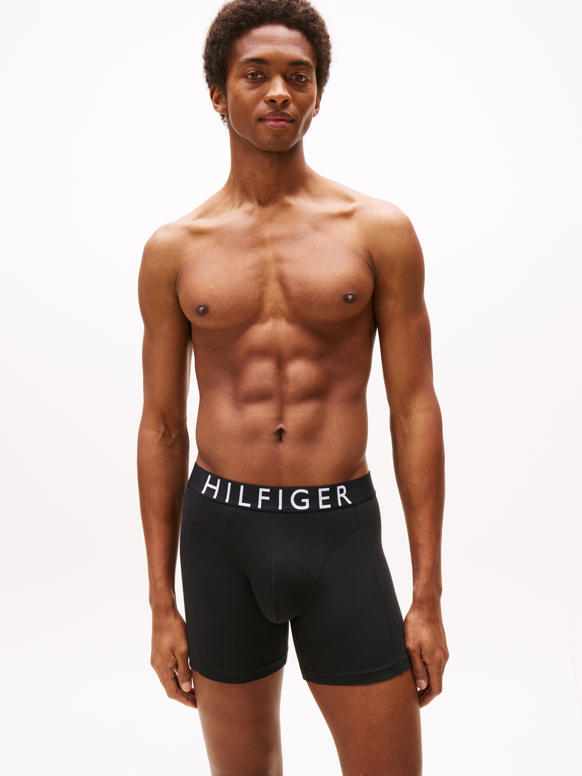 Tommy Hilfiger Underwear Trunk »3P BOXER BRIEF mit Kontrast-Logo-Taillenbund«, (3 St.), langes Bein, körpernahe Form