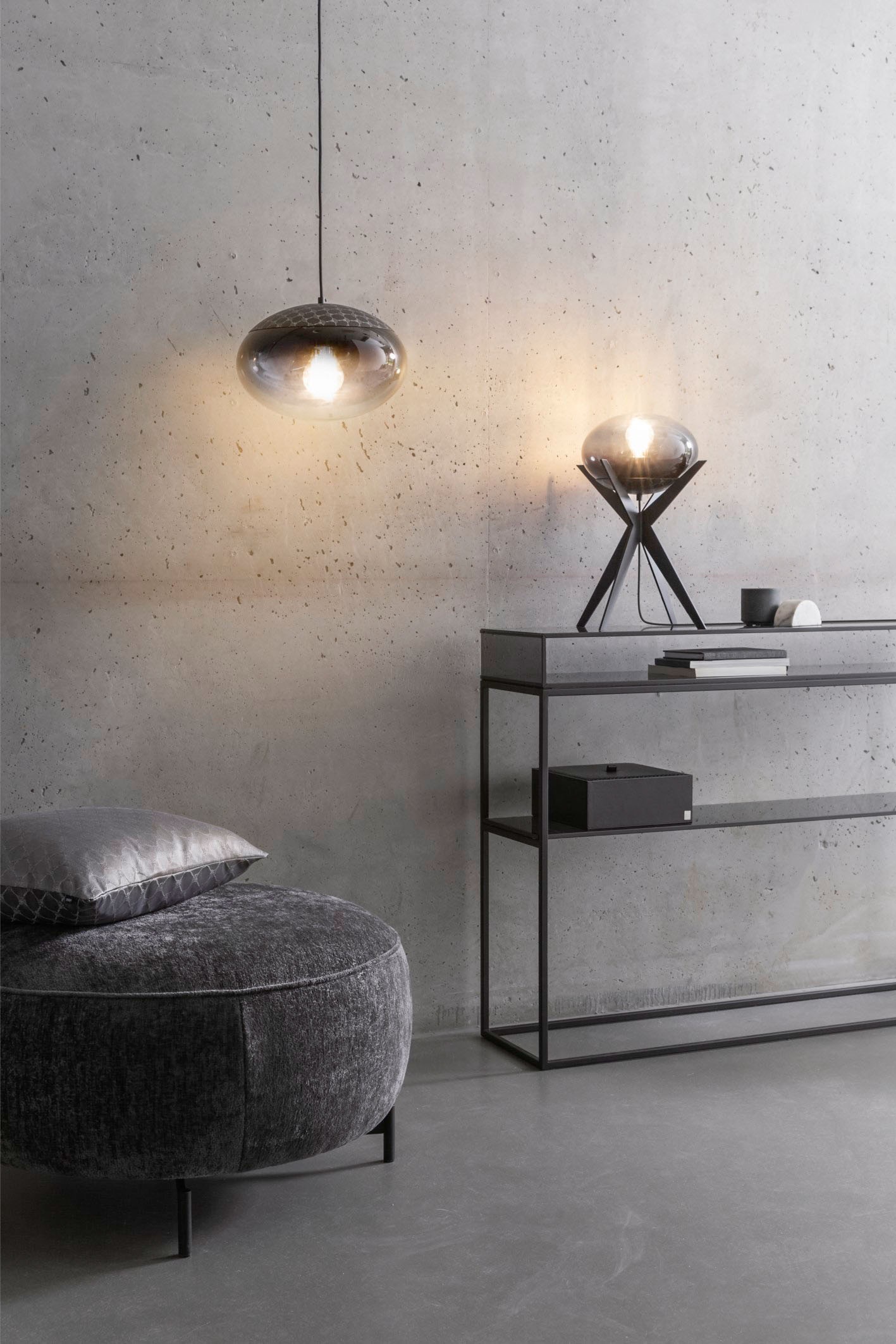 JOOP! Hängeleuchte »CURVES LIGHTS«, Leuchtmittel E27 | ohne Leuchtmittel, mit Extra-White-Glaskugel mit feinem Farbverlauf zu Rauchglas-Optik