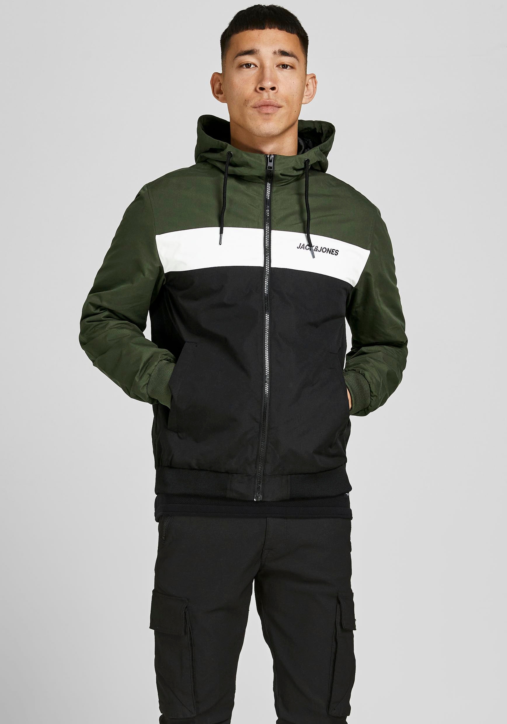 Windbreaker »RUSH BLOCKING HOOD BOMBER«, mit Kapuze