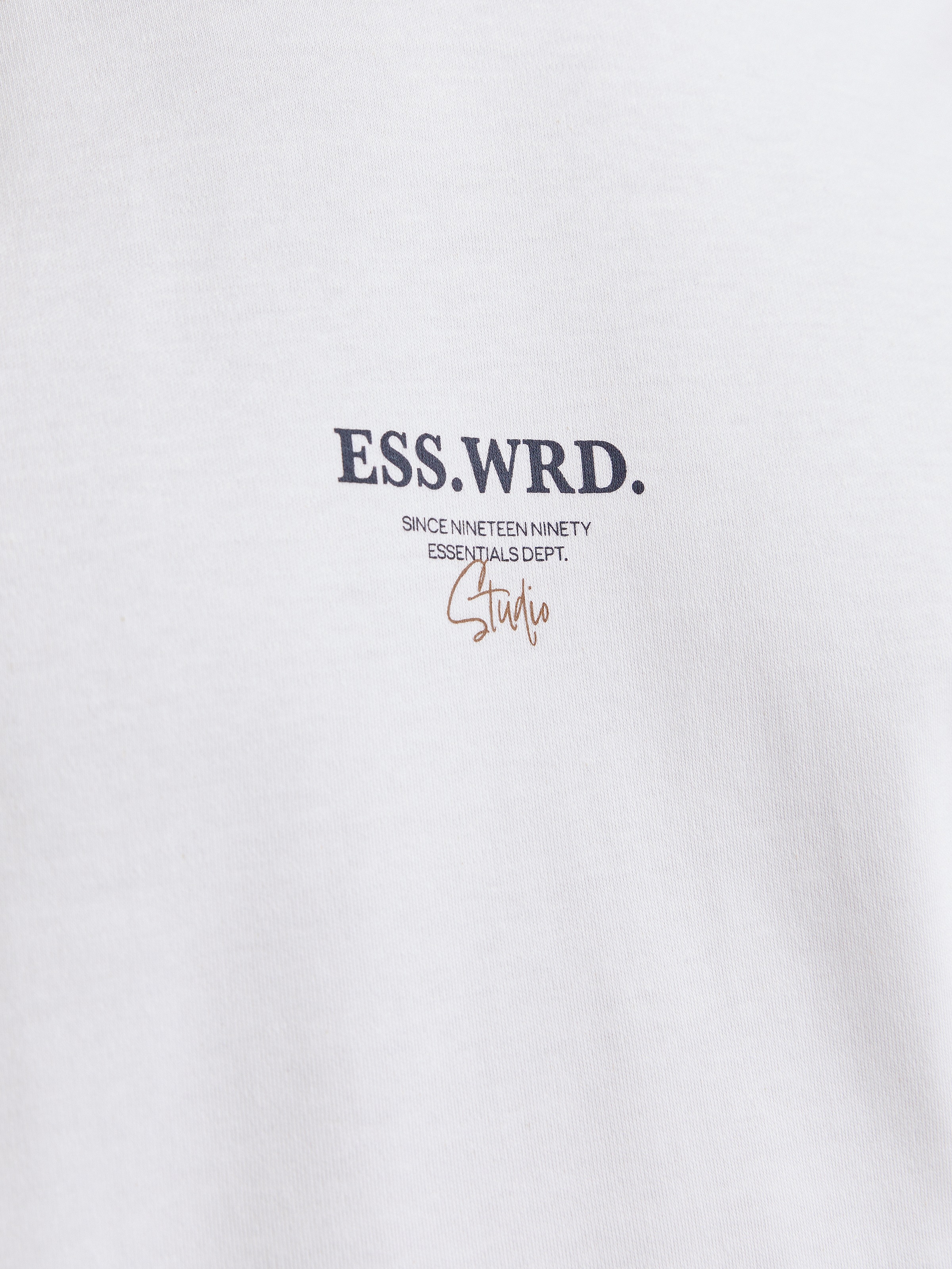 Jack & Jones Rundhalsshirt »JJEURBAN EDGE STUDIO TEE SS O-NECK NOOS«, mit Front und Back Print