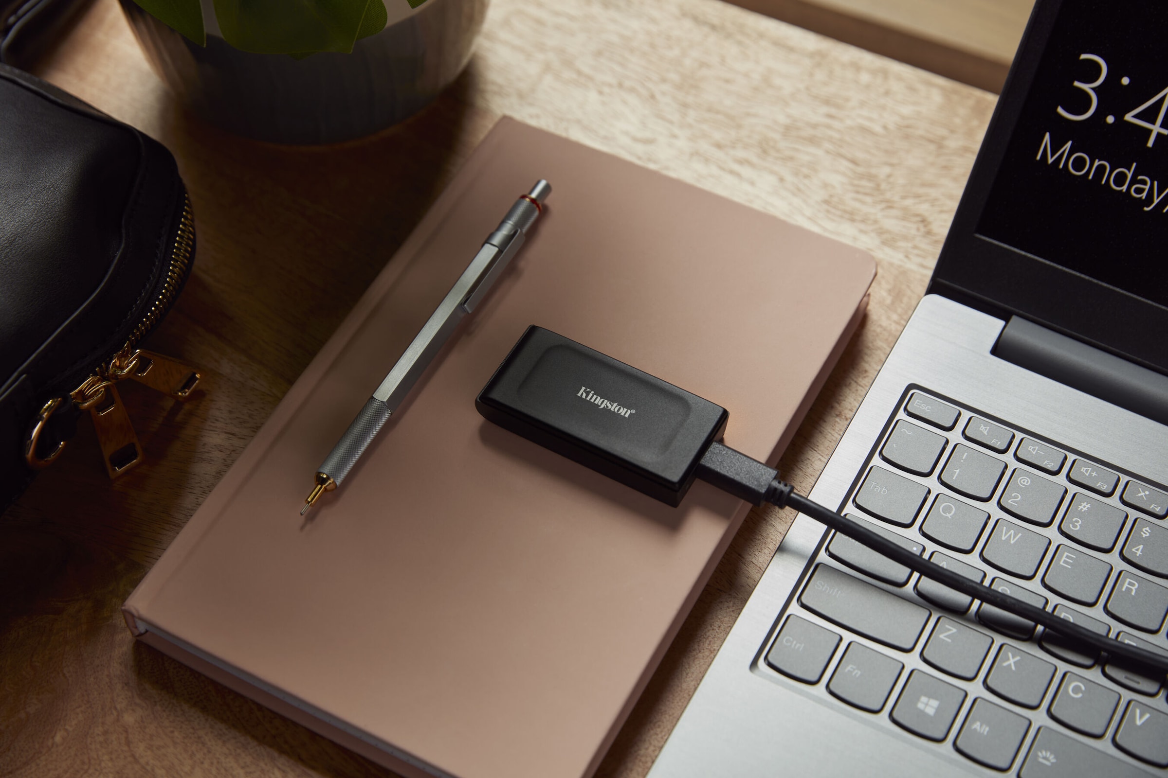 Kingston externe SSD »2TB XS1000 External USB 3.2 Gen 2 Portable Solid State Drive«