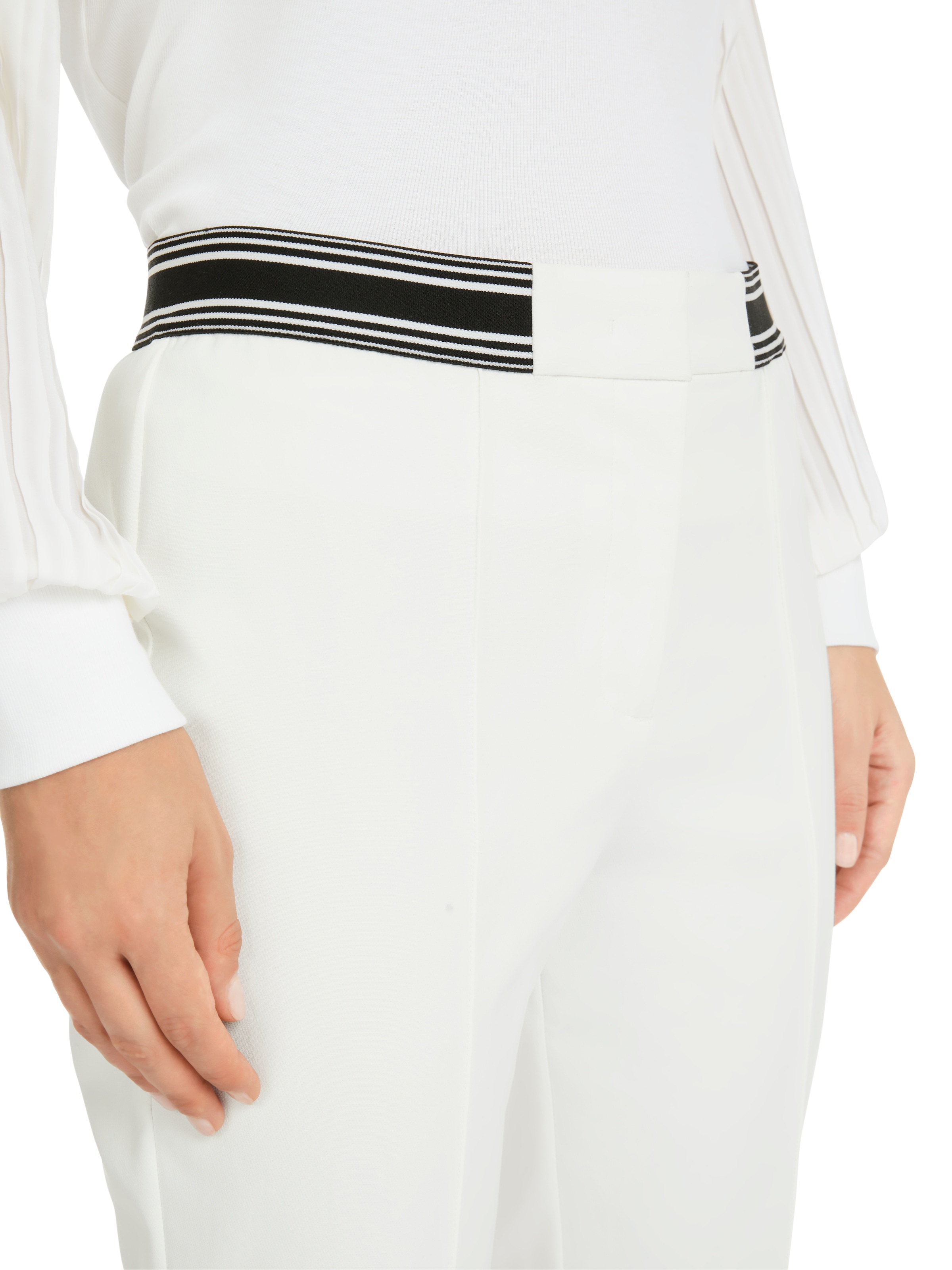 Marc Cain Stretch-Hose »"Gym & Go!" Premium Damenmode«, Hose "Rethink Together" Modell SYDNEY