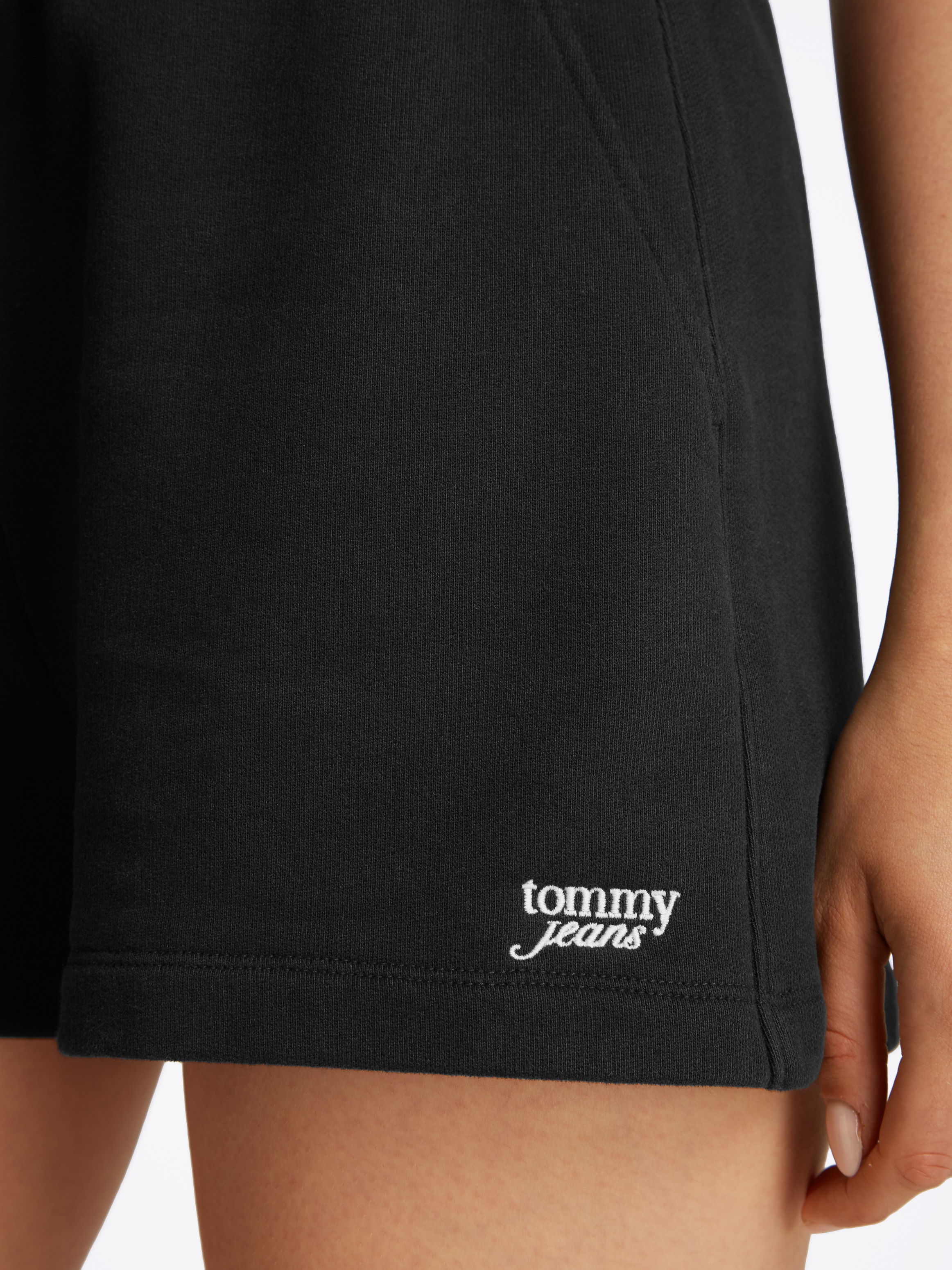 Tommy Jeans Shorts »TJW SCRIPT SHORT EXT«, mit Logoschriftzug