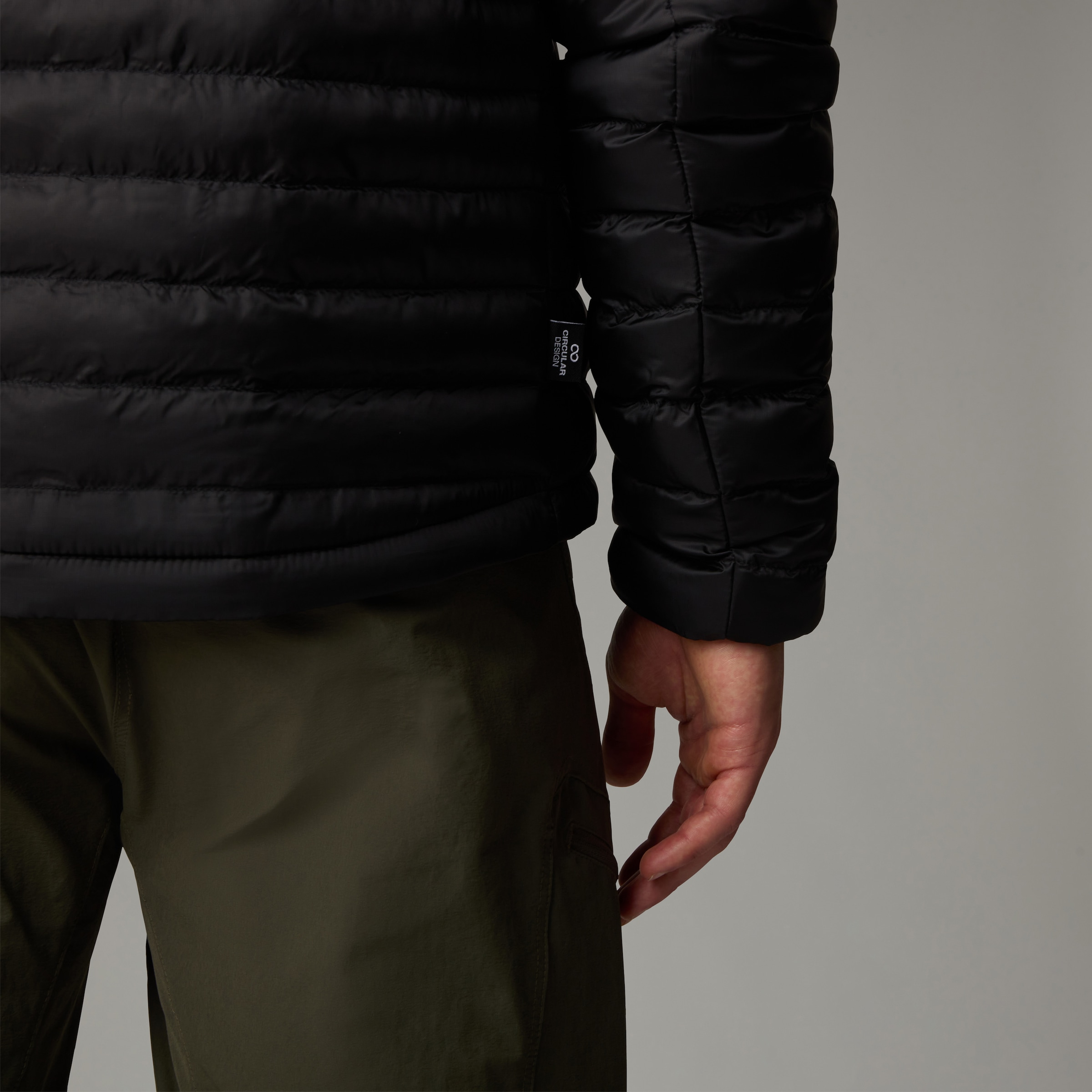 The North Face Steppjacke »M HUILA SYNTHETIC HOODIE« 1 Stk. tlg. Synthetisch isoliert, leicht, wetterfest