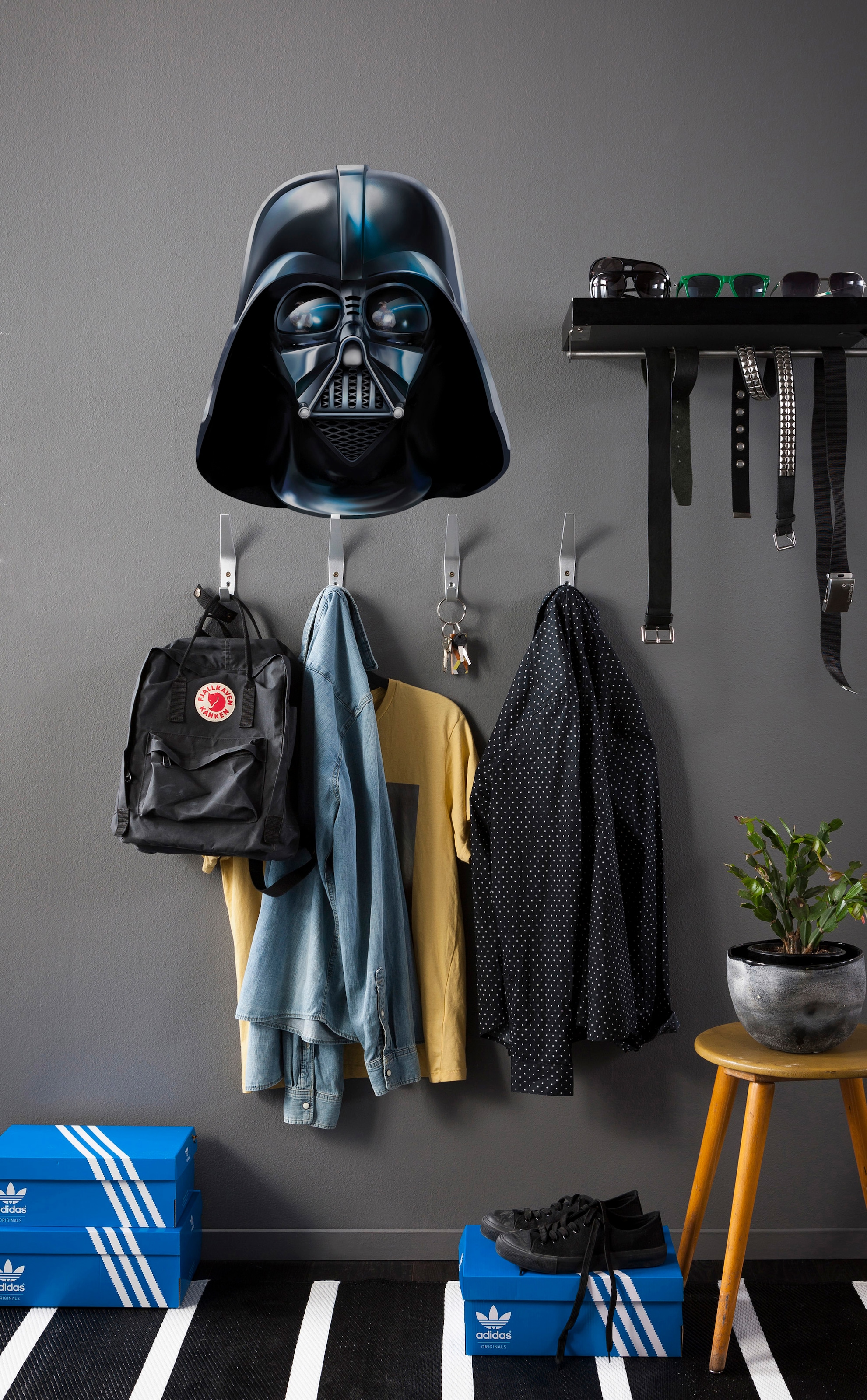 Komar Wandtattoo »Star Wars Darth Vader - Größe 50 x 70 cm« selbstklebend, Wandsticker, Kinderzimmer