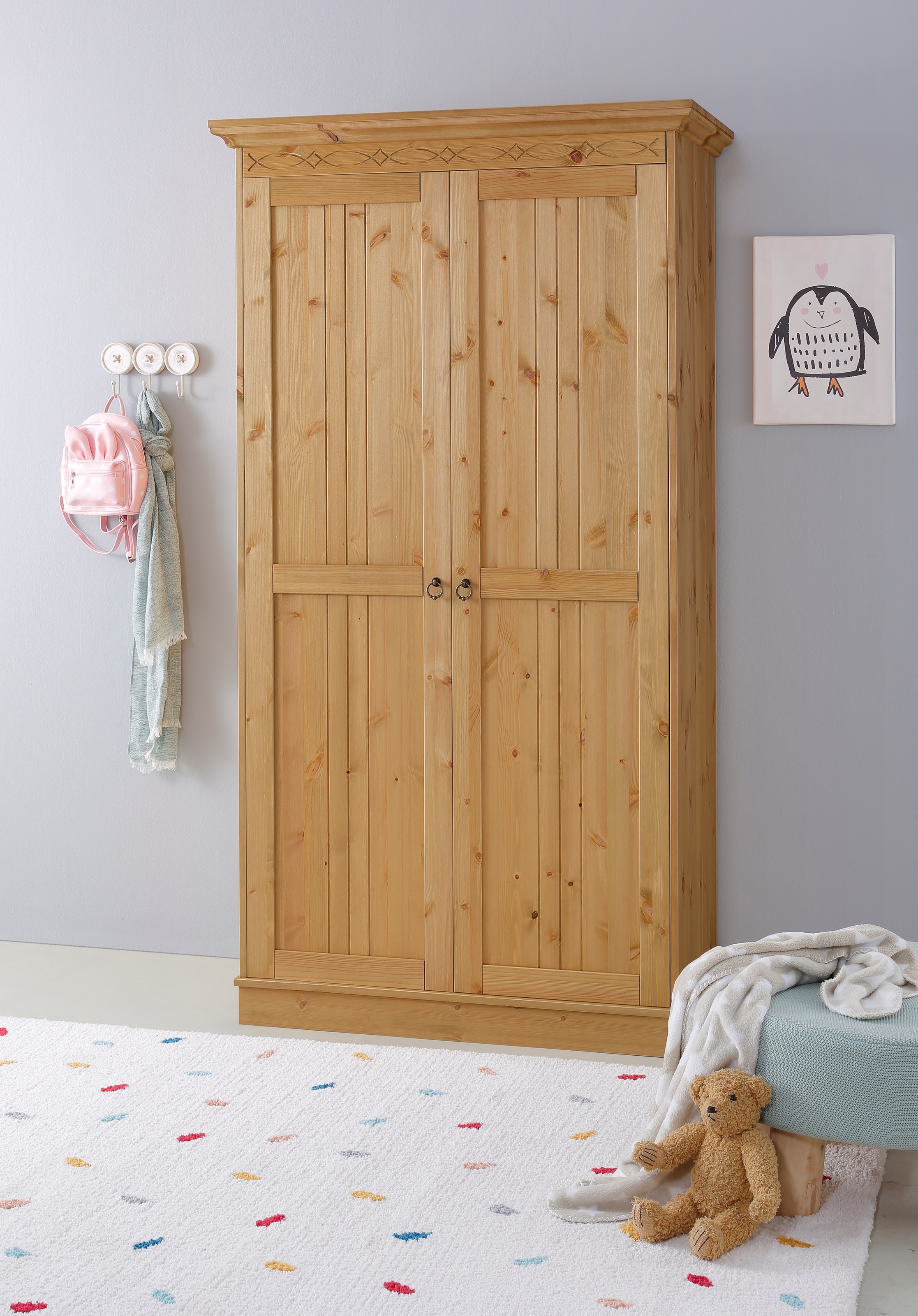 OTTO home Kleiderschrank "Indra Massivholz Kiefer FSC zertifiziert Made in Europe" Landhausstil mit Stil und flexiblem Stauraumkonzept
