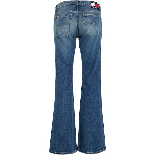 ♕ bei Jeans Schlagjeans, Tommy Jeans mit Logobadge Tommy