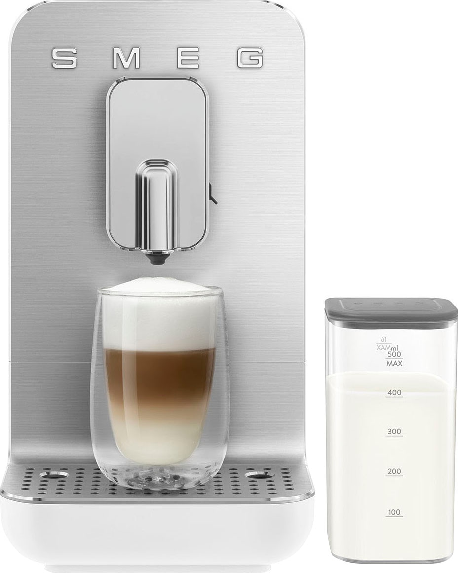 Smeg Kaffeevollautomat »BCC13WHMEU«, inkl. Milchbehälter