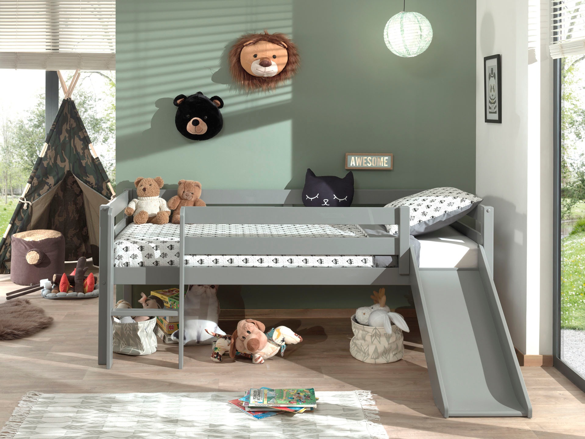 Vipack Spielbett »Pino, Kiefer massiv, Liegefläche 90/200, Made in Europe«, (inkl. Leiter, Absturzschutz, 2 Farben zur Auswahl), inkl. Rolllattenrost, wahlweise mit oder ohne Rutsche