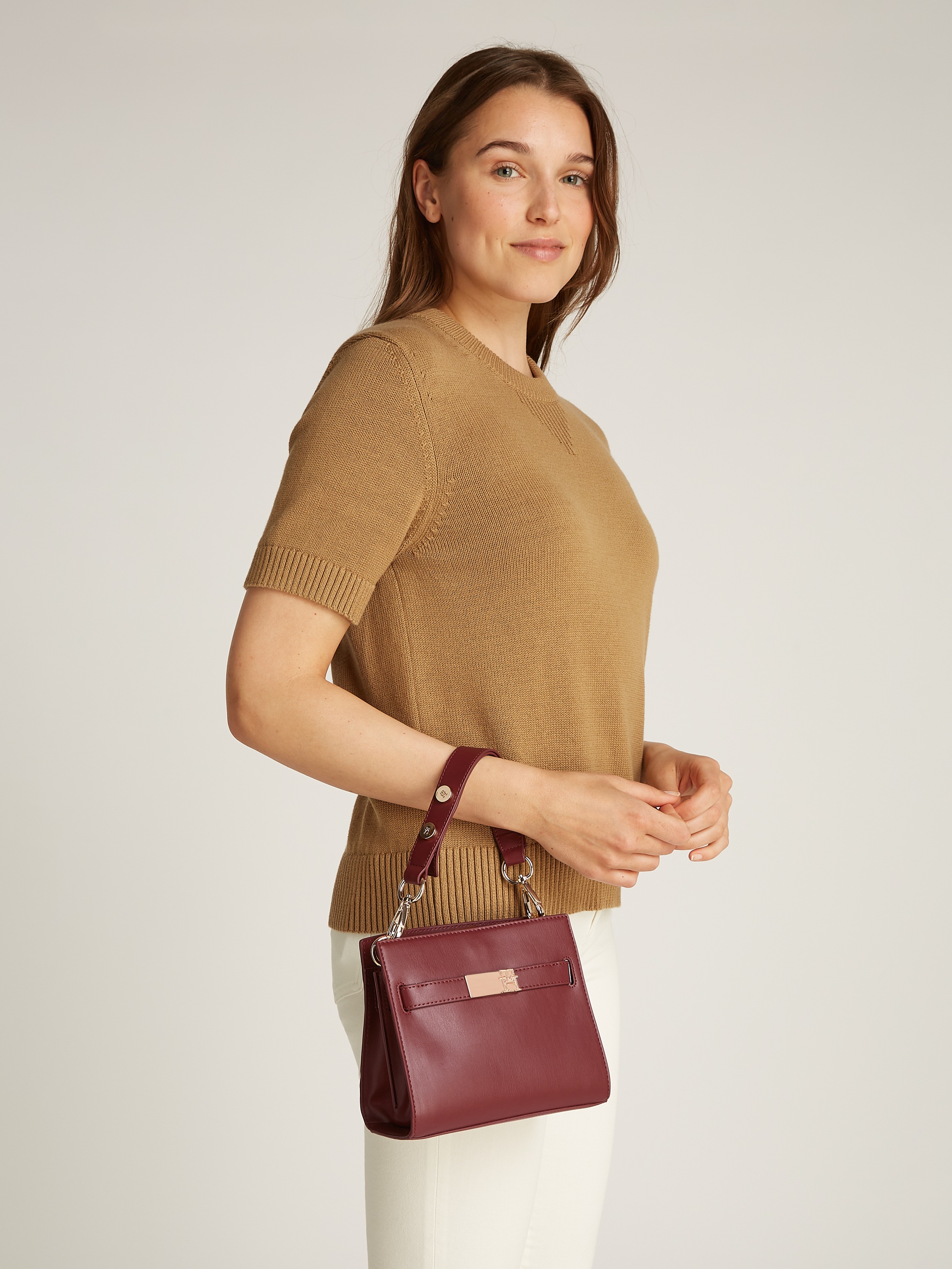 Tommy Hilfiger Schultertasche »TH HERITAGE MINI SATCHEL«, Damen Abendtasche, Henkeltasche Schultertasche mit Verzierungen
