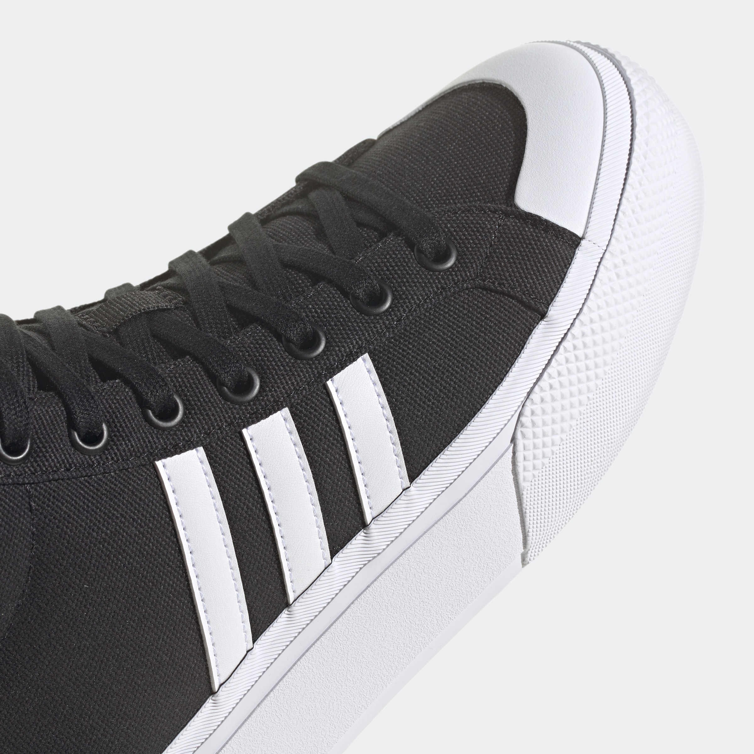 adidas Sportswear Sneaker »BRAVADA 2.0 PLATFORM MID«, Design auf den Spuren des adidas Nizza