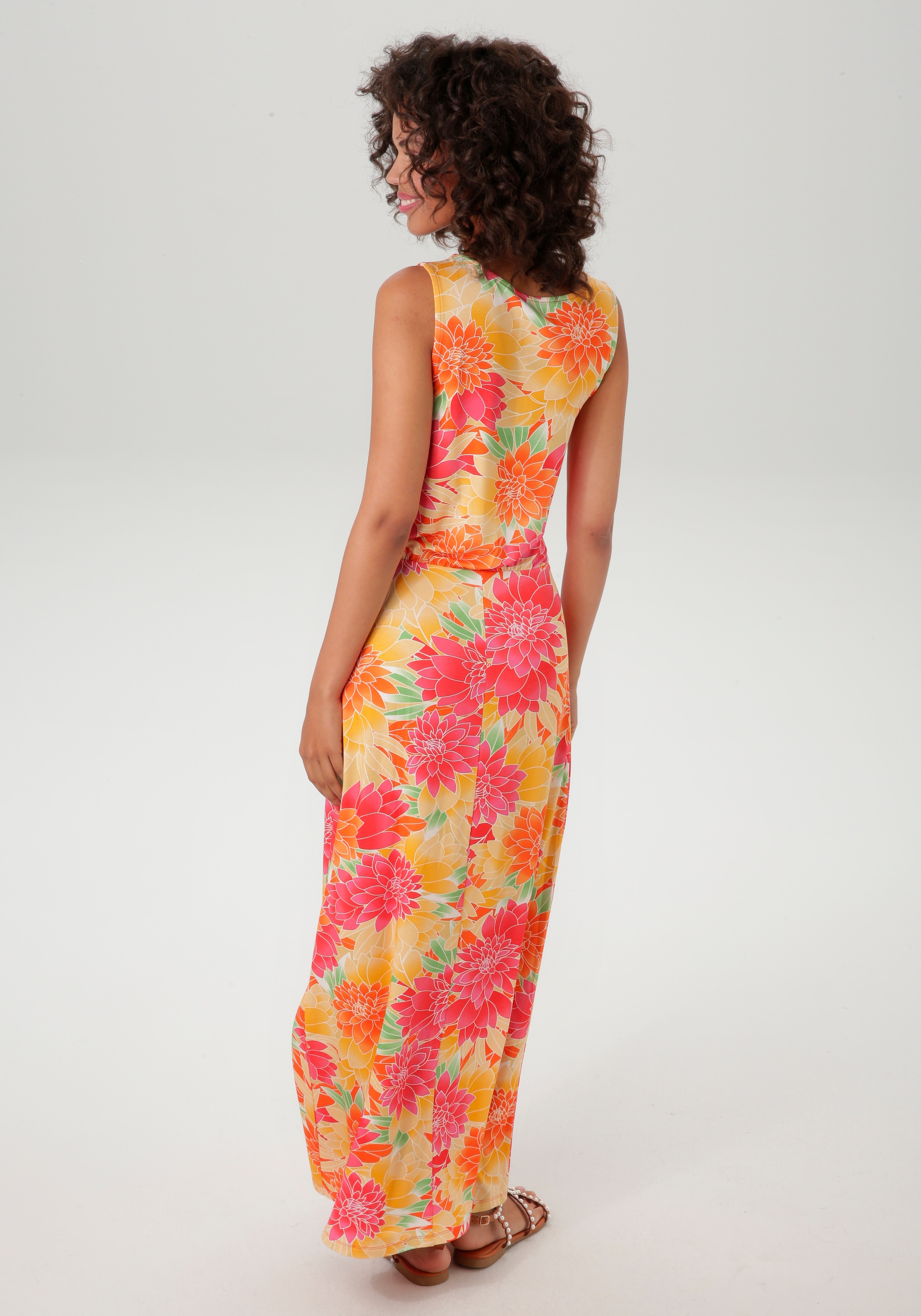 Aniston CASUAL Sommerkleid, mit großflächigen, farbenfrohen Blüten bedruckt - NEUE KOLLEKTION