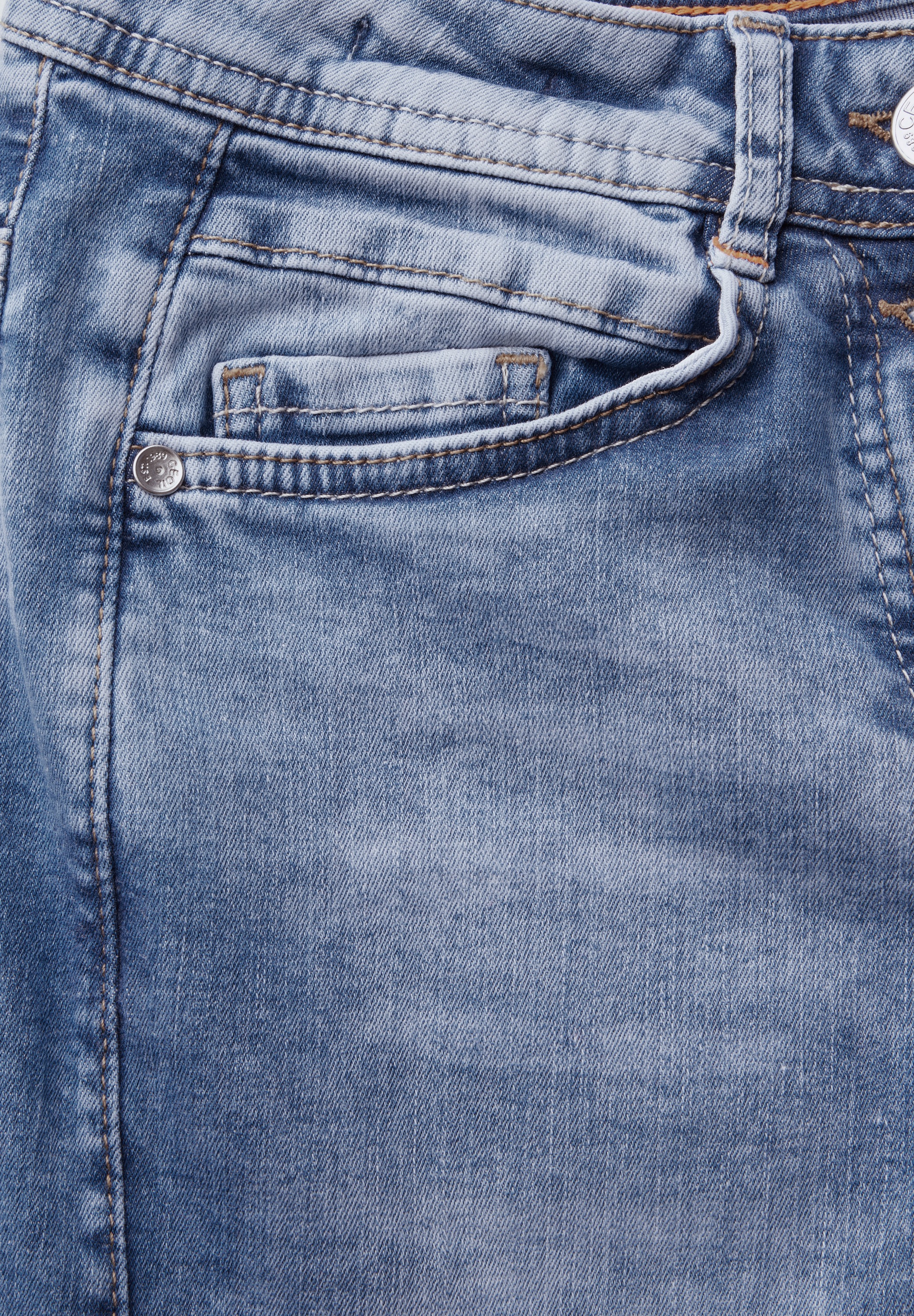 Cecil Regular-fit-Jeans »Style Scarlett«, in hellblauer Waschung