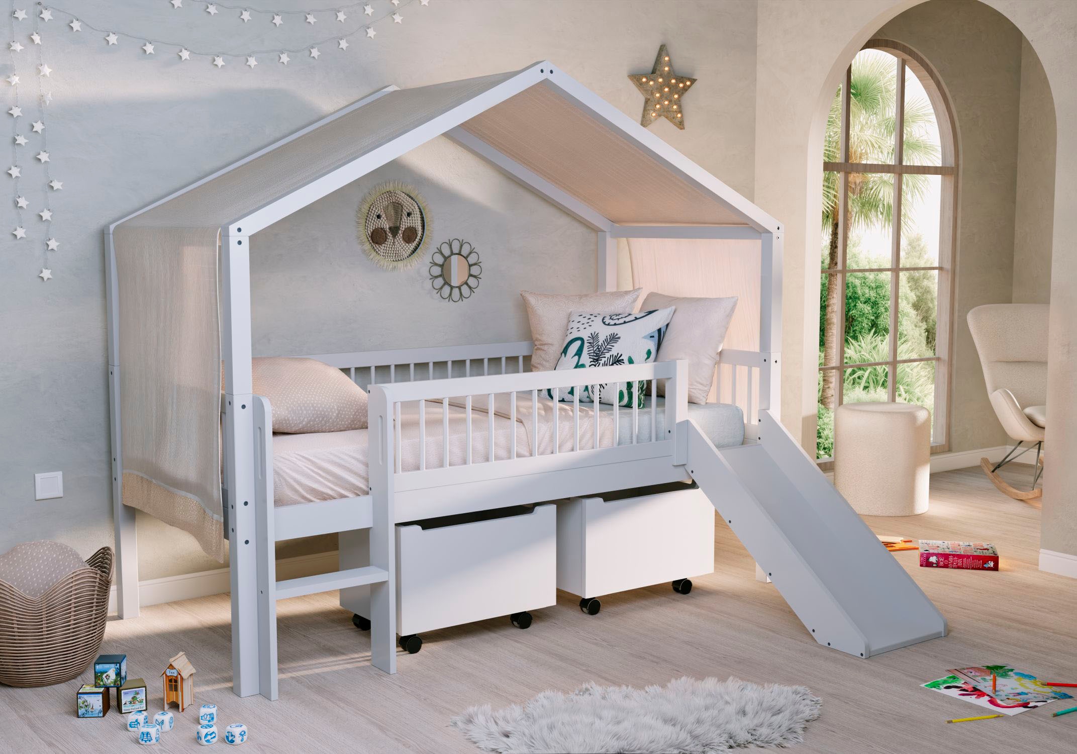 Vipack Hausbett »Inkl. Dachaufbau, Leiter, Rutsche und Rolllattenrost, Made in Europe« wahlweise mit und ohne dekorativem Textilhimmel erhältlich,  hochwertig und stabil bebaut, Buche massiv weiß lackiert