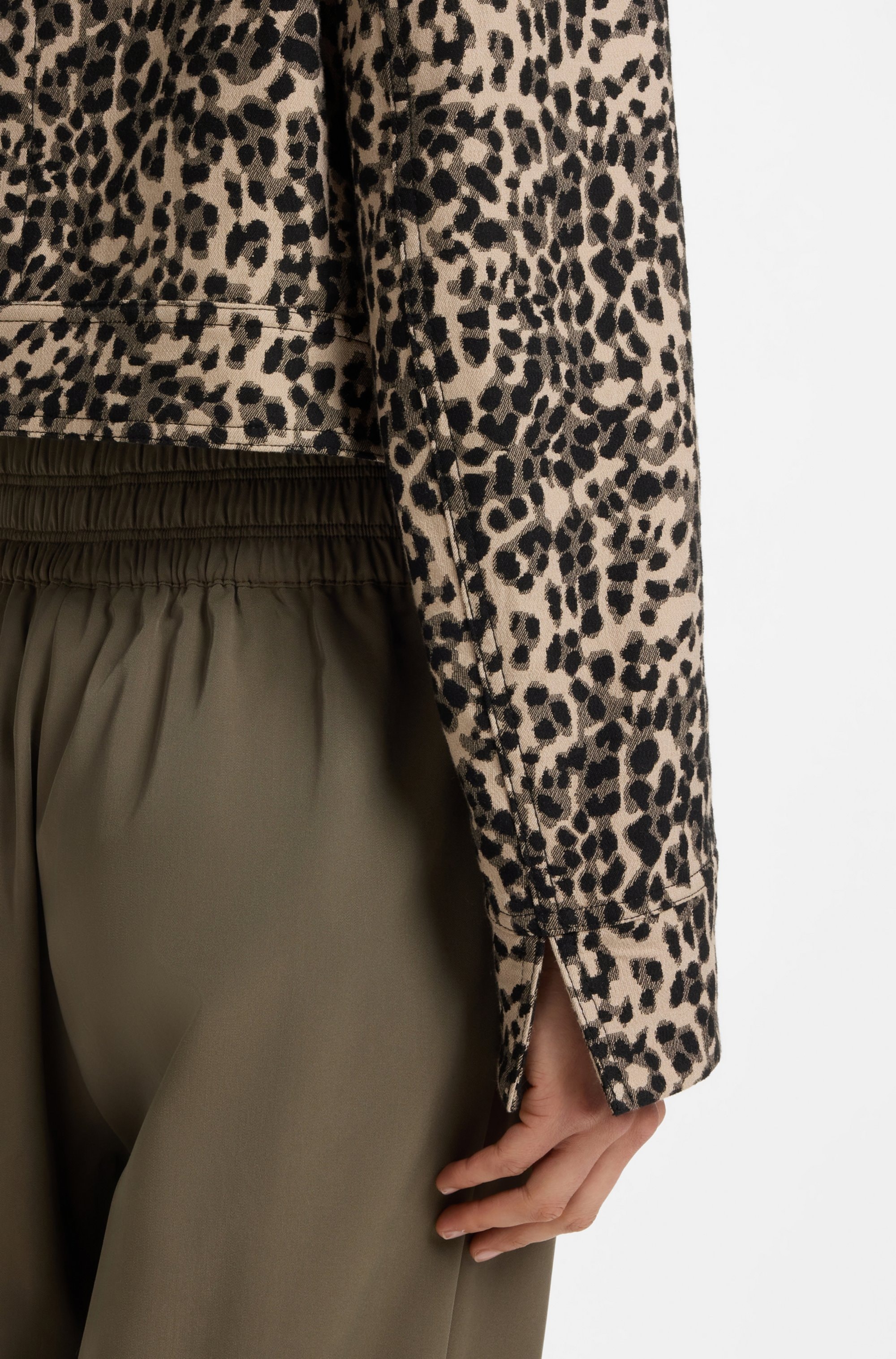 BOSS ORANGE Kurzblazer »Janima Premium Damenmode« mit geschlitzten Ärmeln, Regular Fit
