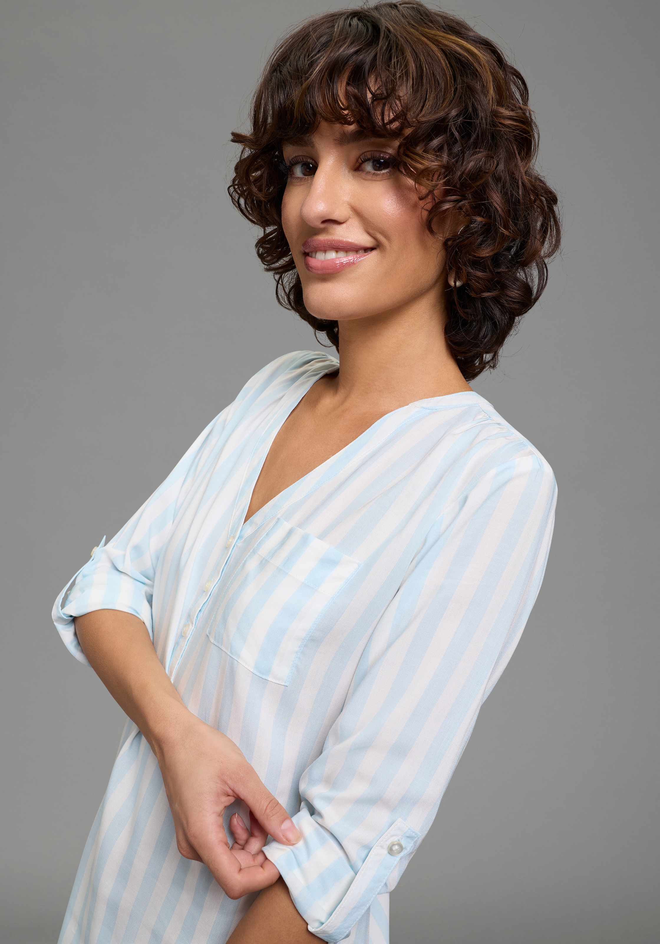 Laura Scott Schlupfbluse gestreifte Langarmbluse, leicht transparent, V-Ausschnitt