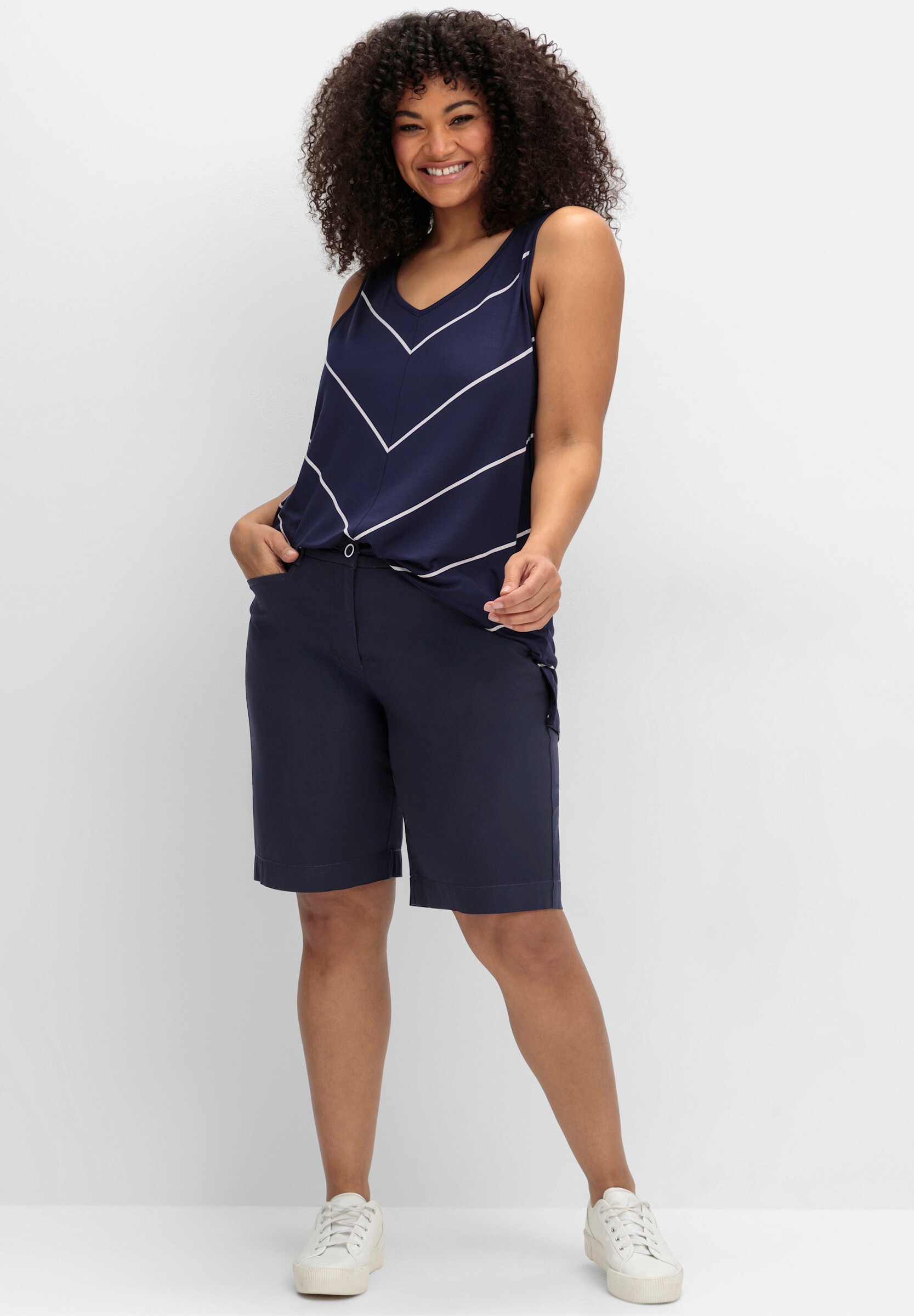 Sheego Bermudas »Bermuda Bermudas in Chino-Optik«  in Chino-Optik