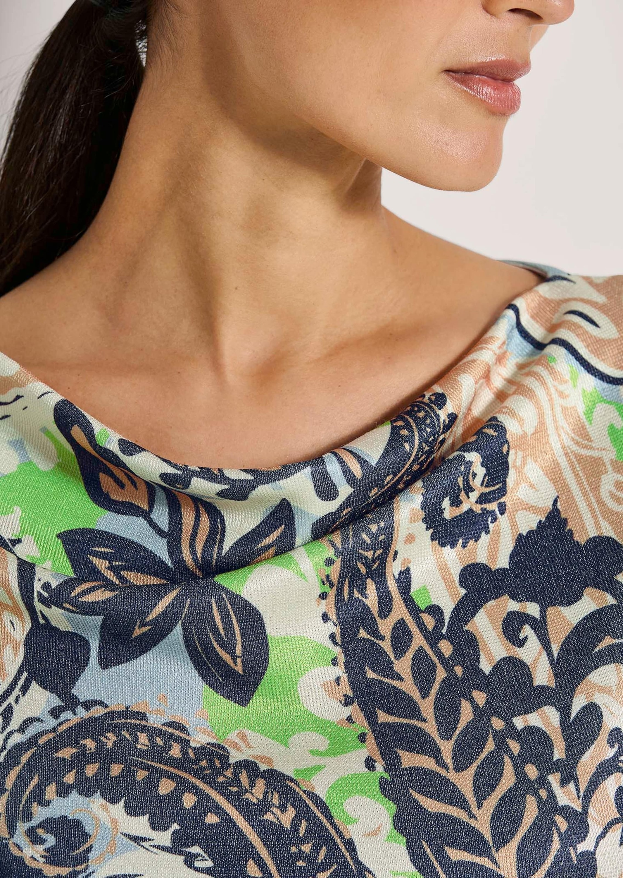 MADELEINE Longpullover »Pullover Leichter Pullover mit Paisley-Print«