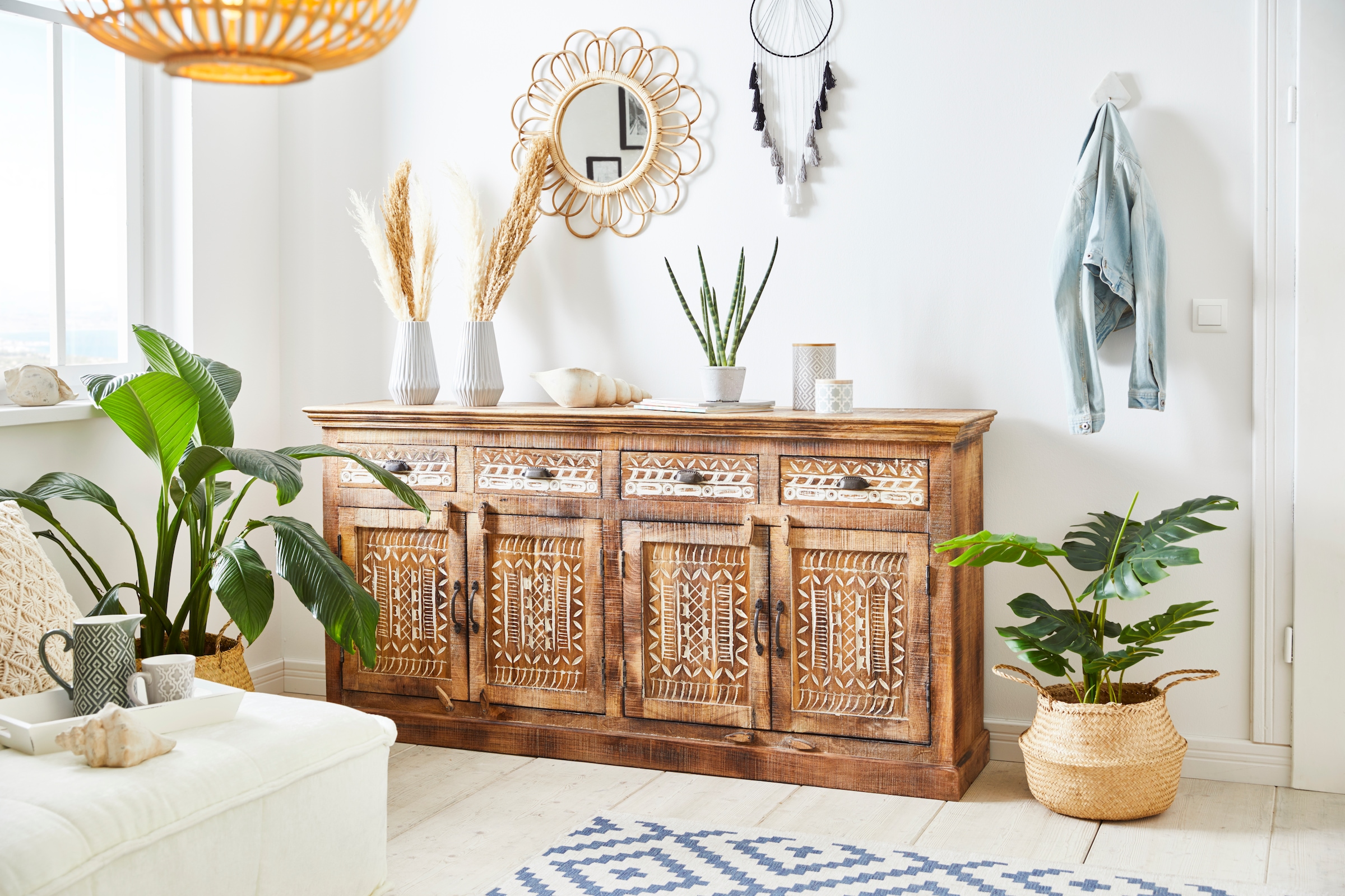 Home affaire Sideboard »Maneesh«, aus massivem Mangoholz, viele Stauraummöglichkeiten, Breite 179 cm