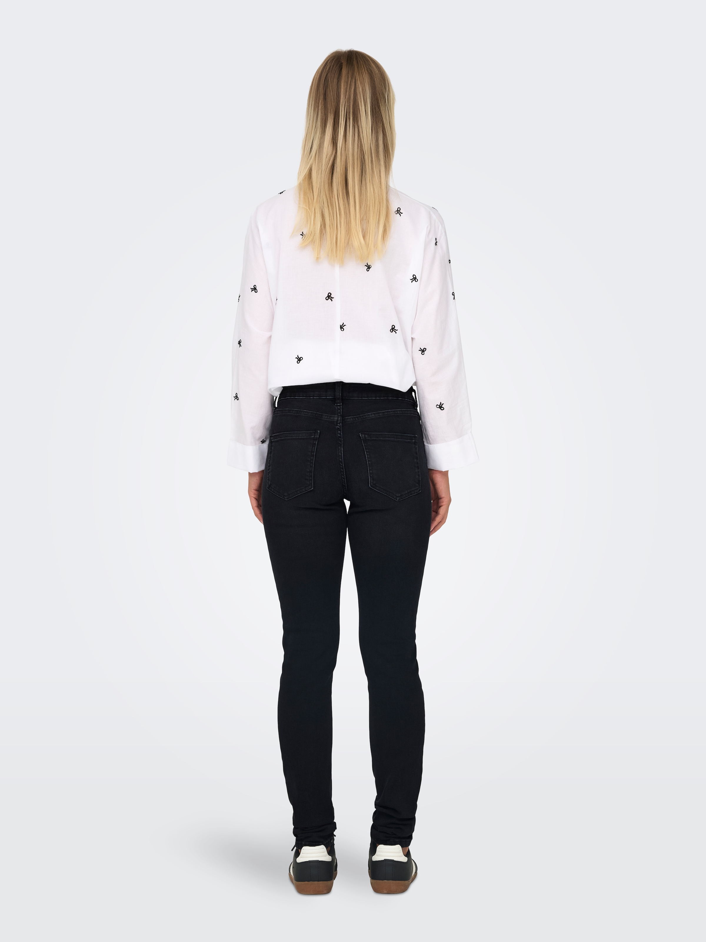 ONLY Skinny-fit-Jeans »ONLBLUSH MID SK DB WAIST DNM TAI BOX X«