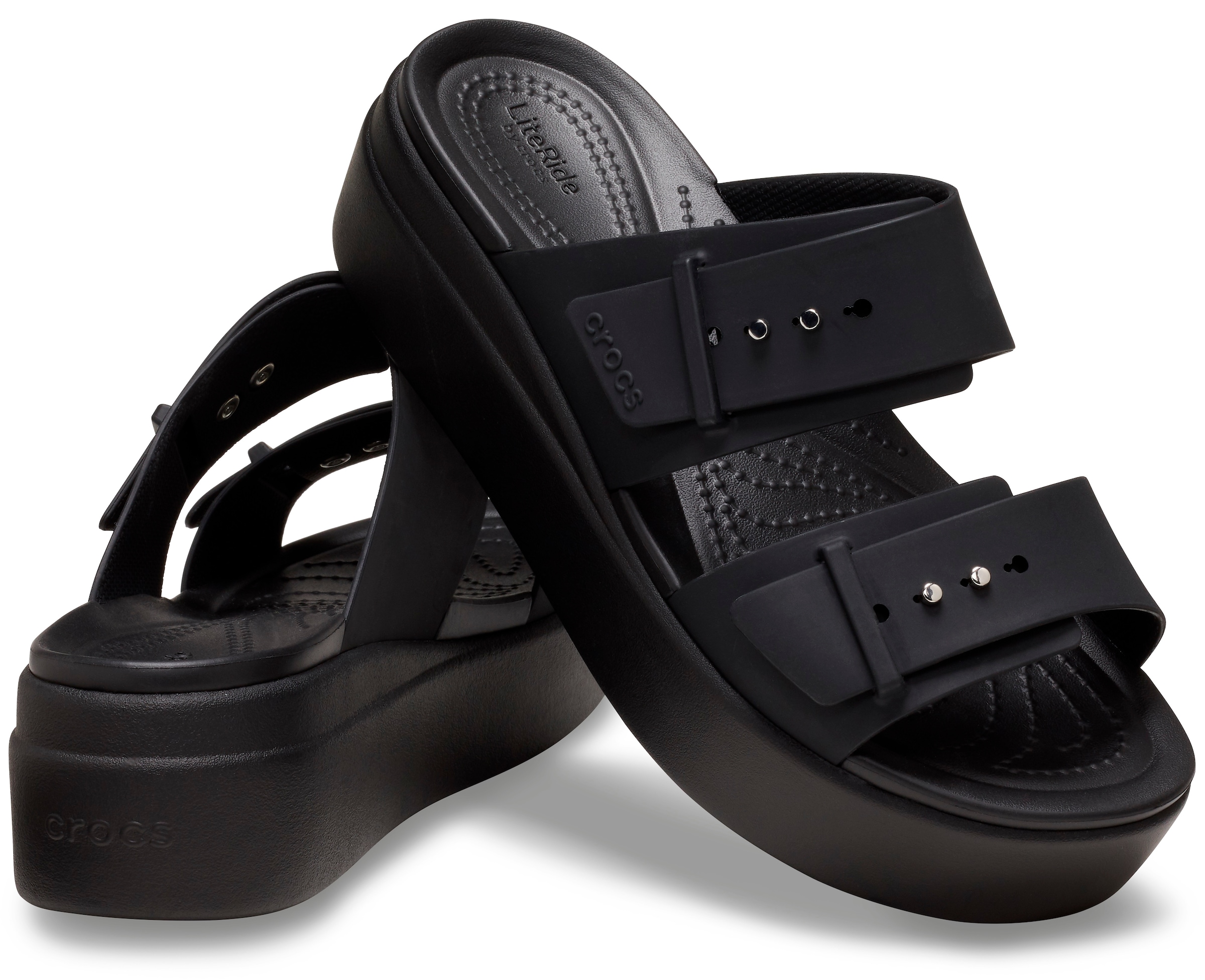 Crocs Pantolette »Brooklyn Low Wedge«, Plateau, Sommerschuh, Schlappen mit Schnallenverschluss