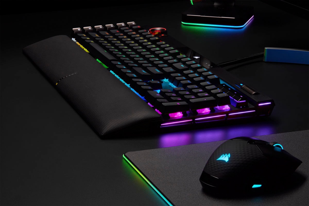 Corsair Gaming-Tastatur »Corsair K100 RGB«, (Handgelenkauflage-Multimedia-Tasten-programmierbare G-Tasten)