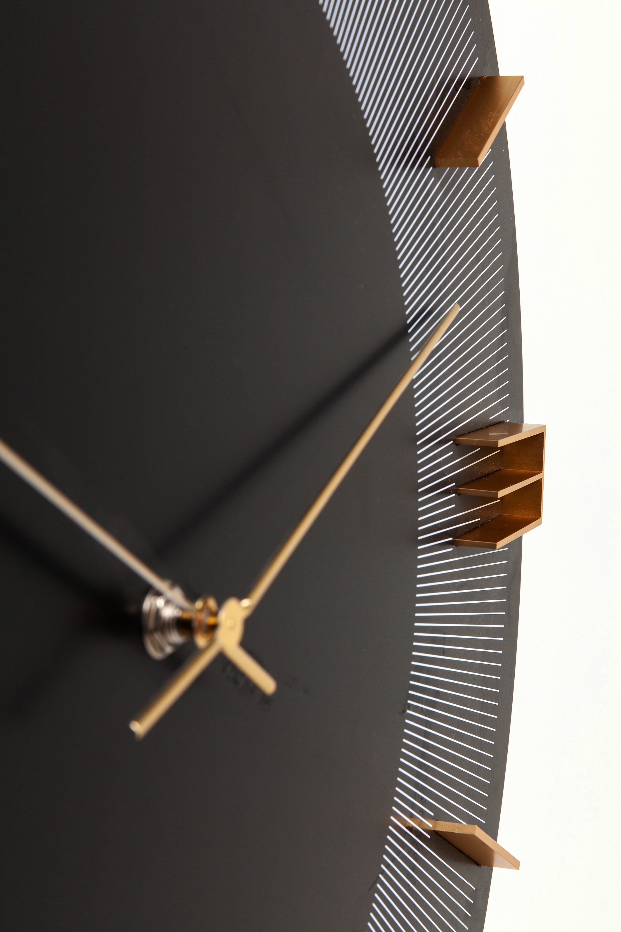 Kare Design Wanduhr »Wanduhr Leonardo Schwarz/Gold Ø49cm«