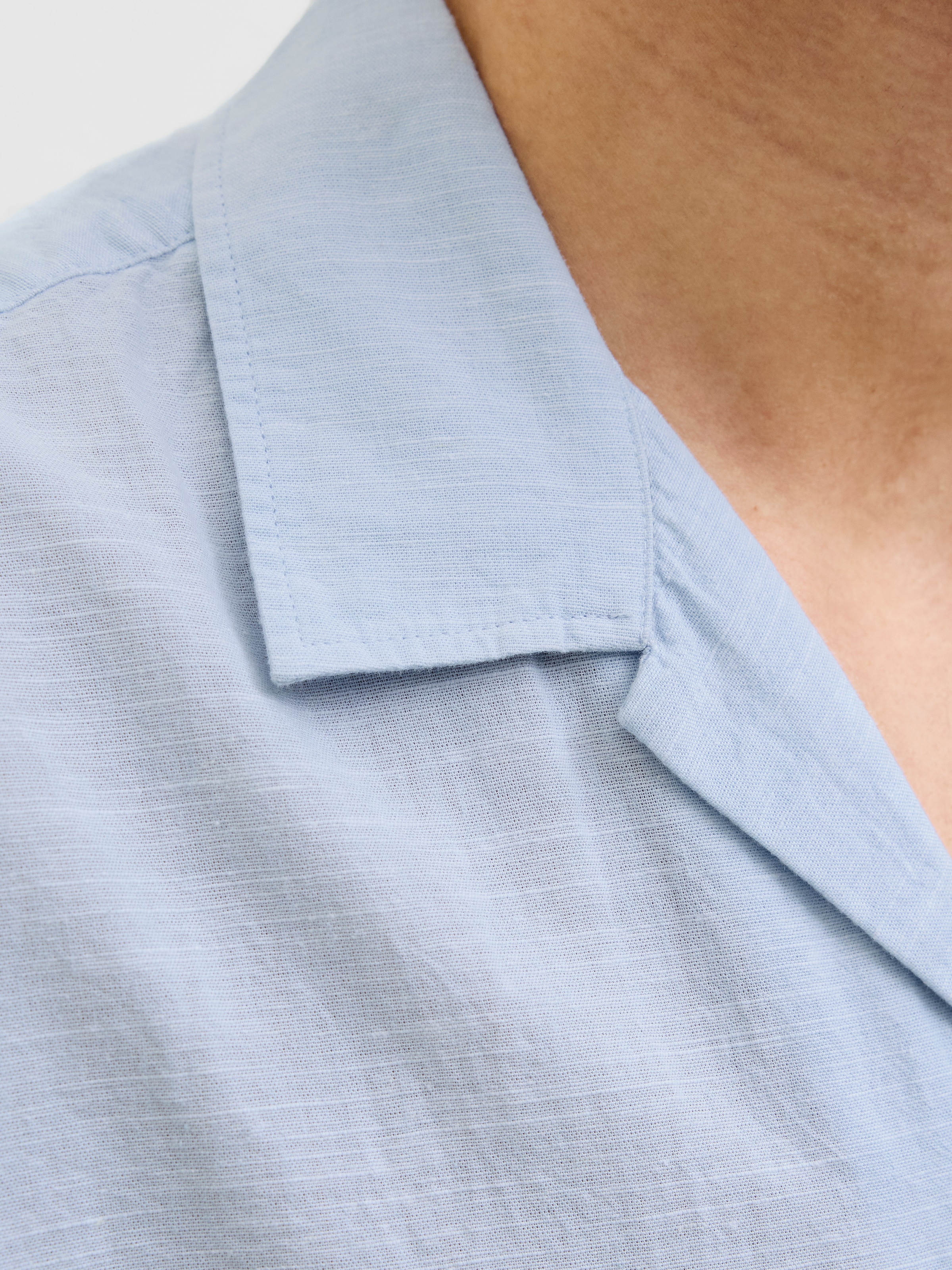 Jack & Jones Kurzarmhemd »JJESUMMER RESORT SHIRT SS SN«, mit Resort Kragen