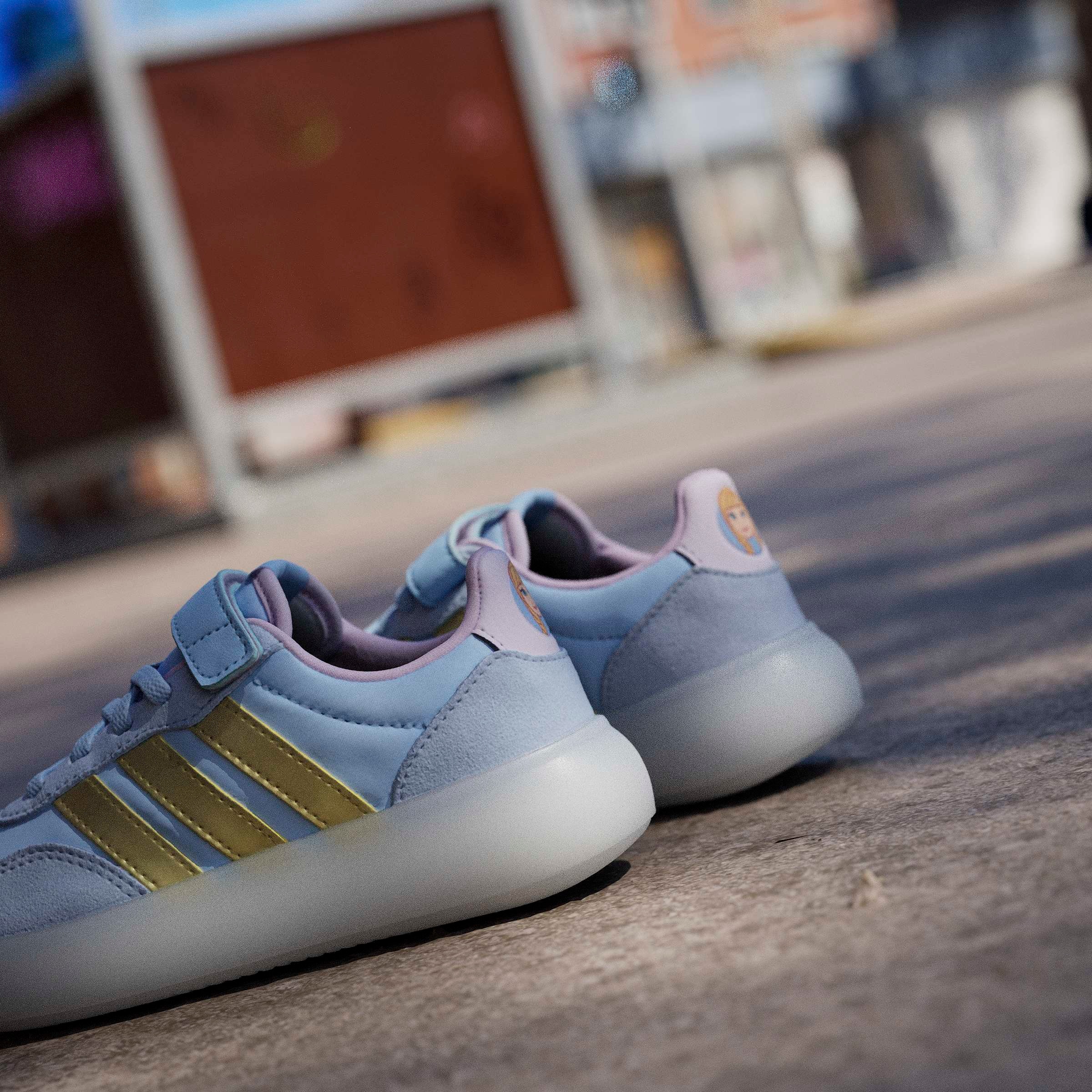 adidas Sportswear Sneaker »ADIDAS DISNEY DIE EISKÖNIGIN BARREDA DECODE KIDS«  Frozen, für Kinder & Jugendliche