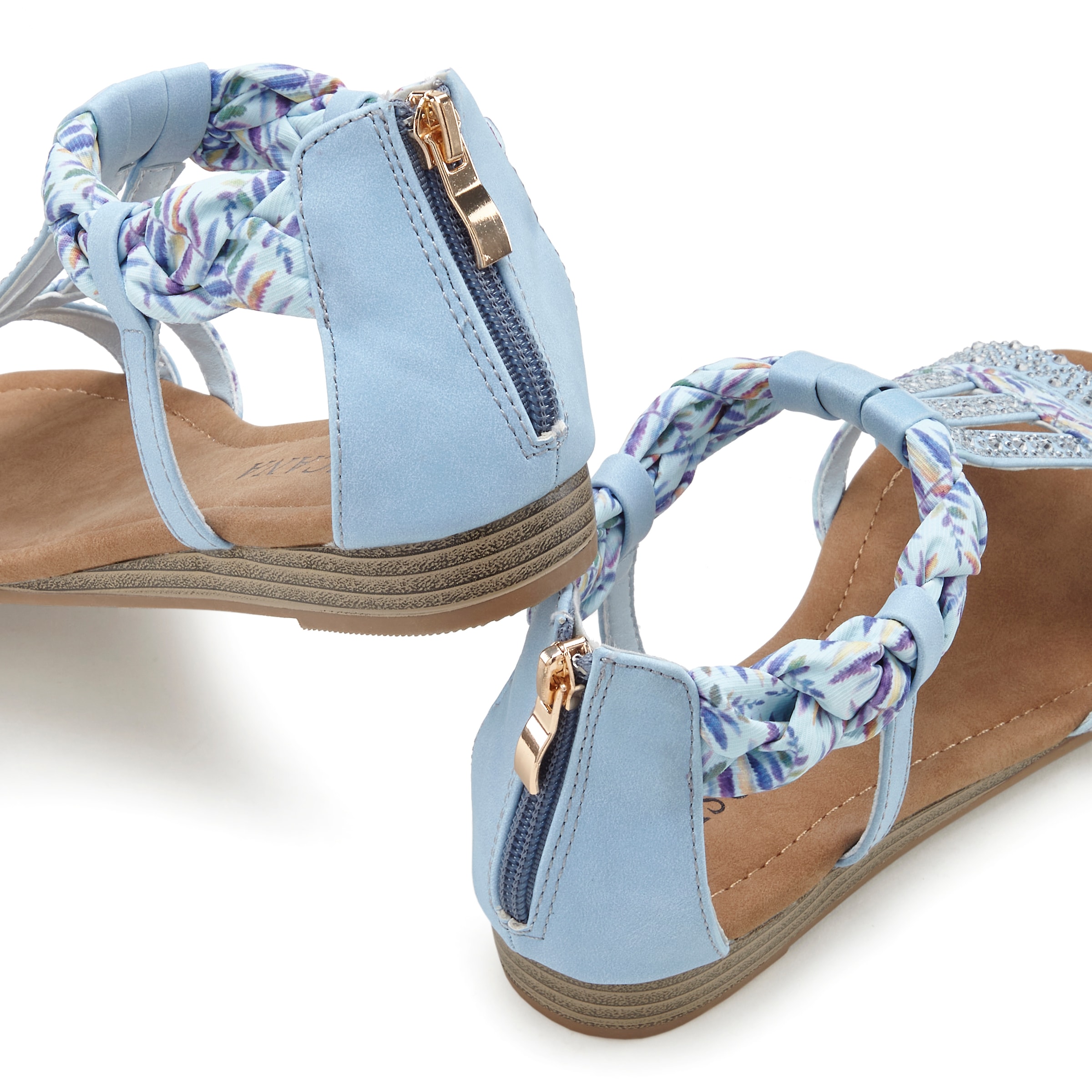 LASCANA Sandale »Sommerschuh, Sandalette,«, mit Verzierung und kleinem Keilabsatz im Festival-Look VEGAN