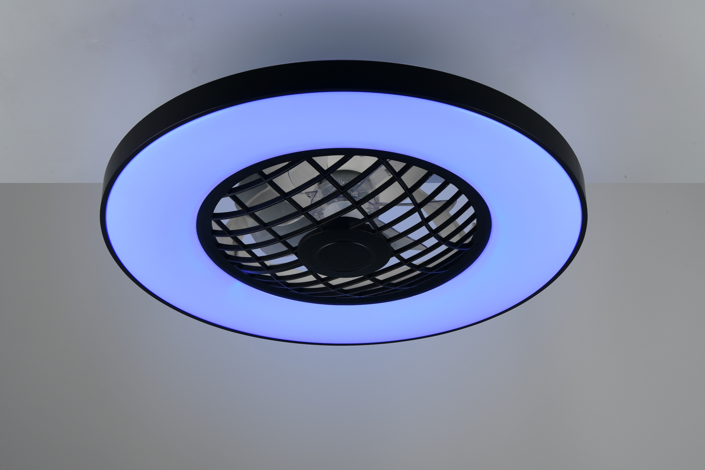 REALITY Leuchten LED Deckenleuchte »LINKÖPING mit Ventilator, Deckenventilator mit Licht inklFernbedienung« LED-Board 1 Stk. warmweiß - kaltweiß mit Bluetooth Lautsprecher, RGB Farbwechsel 3 Geschwindigkeiten Timer