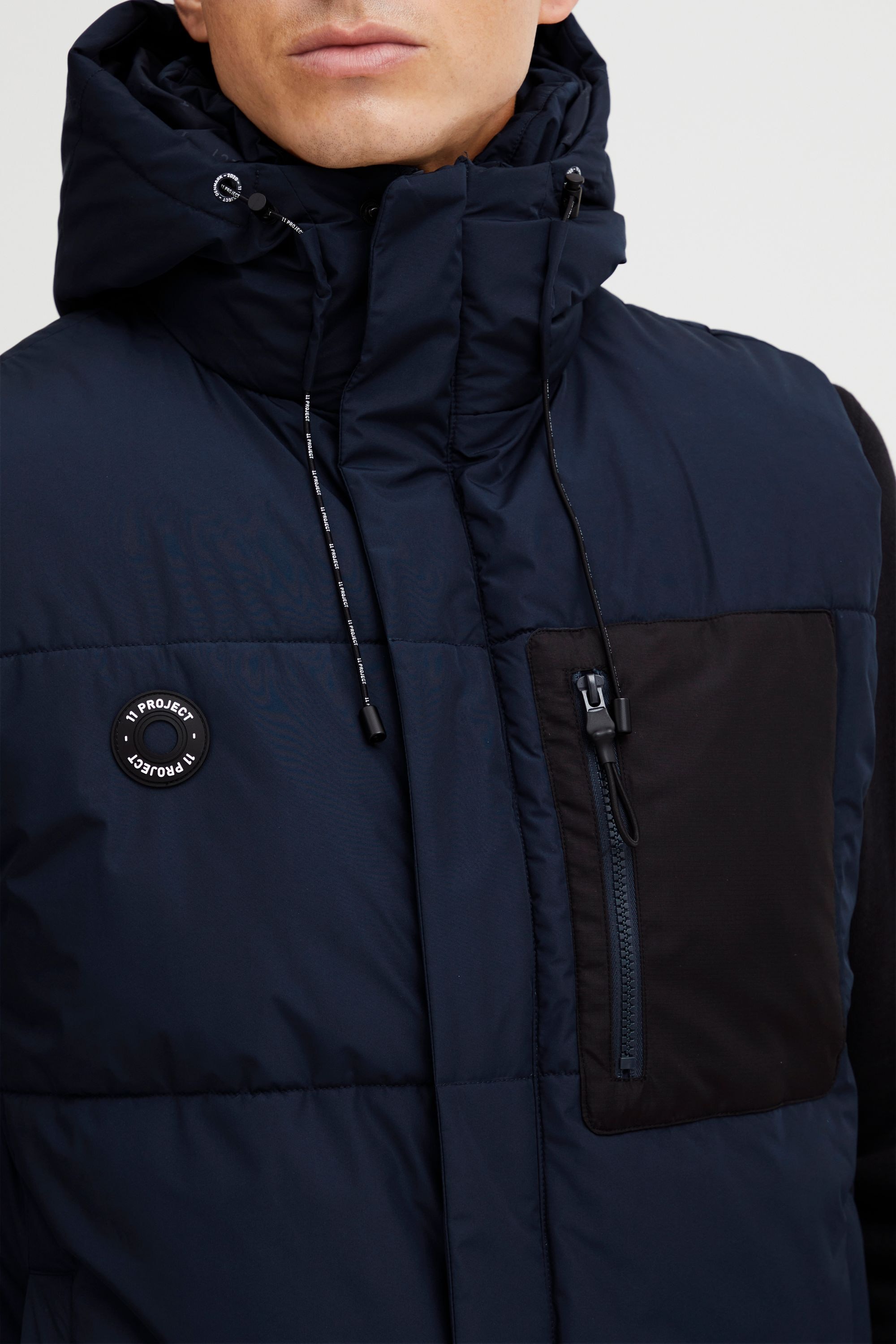 11 Project Steppweste »Steppweste PRCallen«
