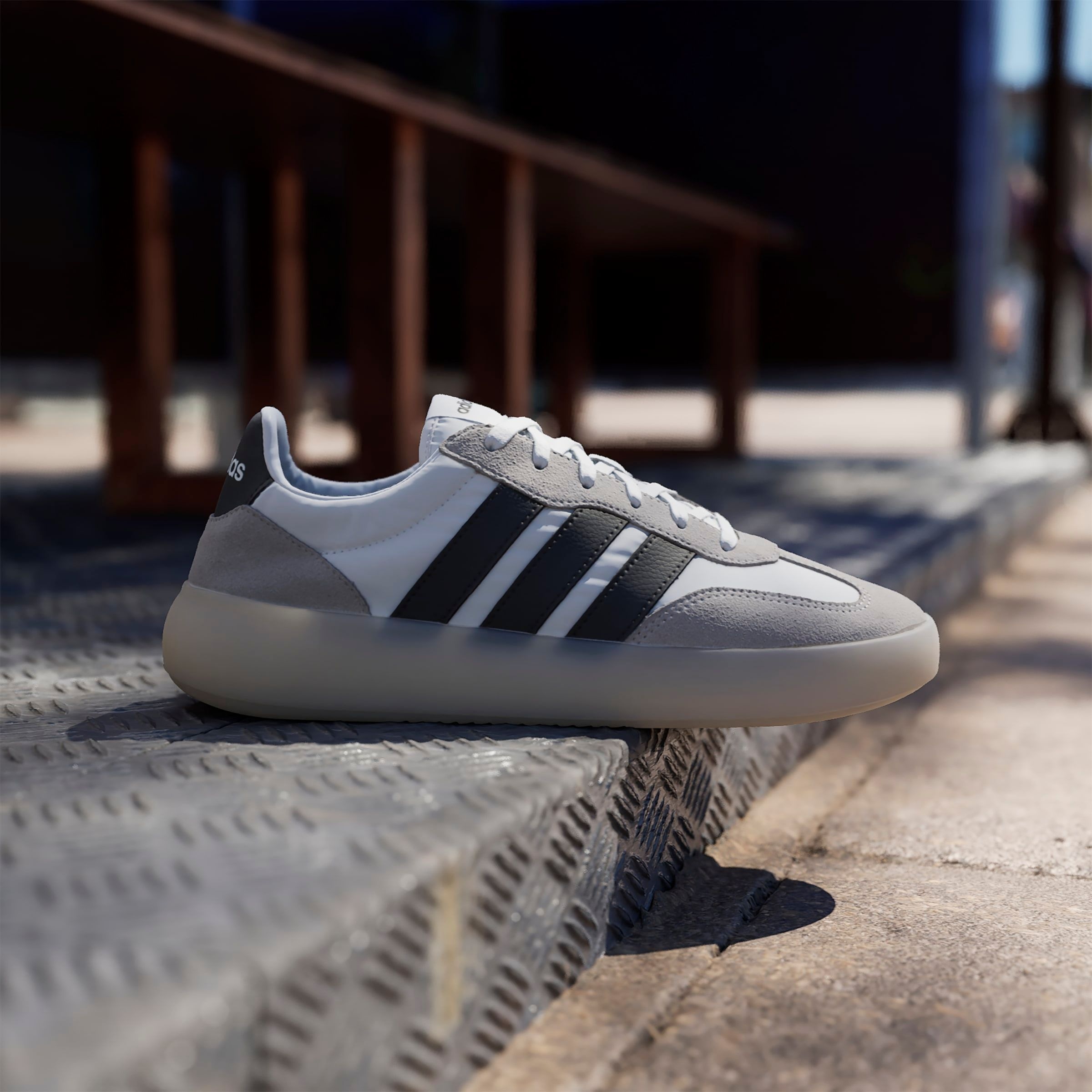 adidas Sportswear Sneaker »BARREDA DECODE«, Design auf den Spuren des adidas Handball Spezial