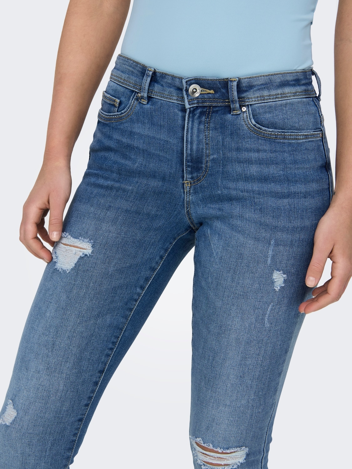 ONLY Skinny-fit-Jeans »ONLWAUW MID SK DESTROY DNM BJ210«, mit Destroyed Effekt