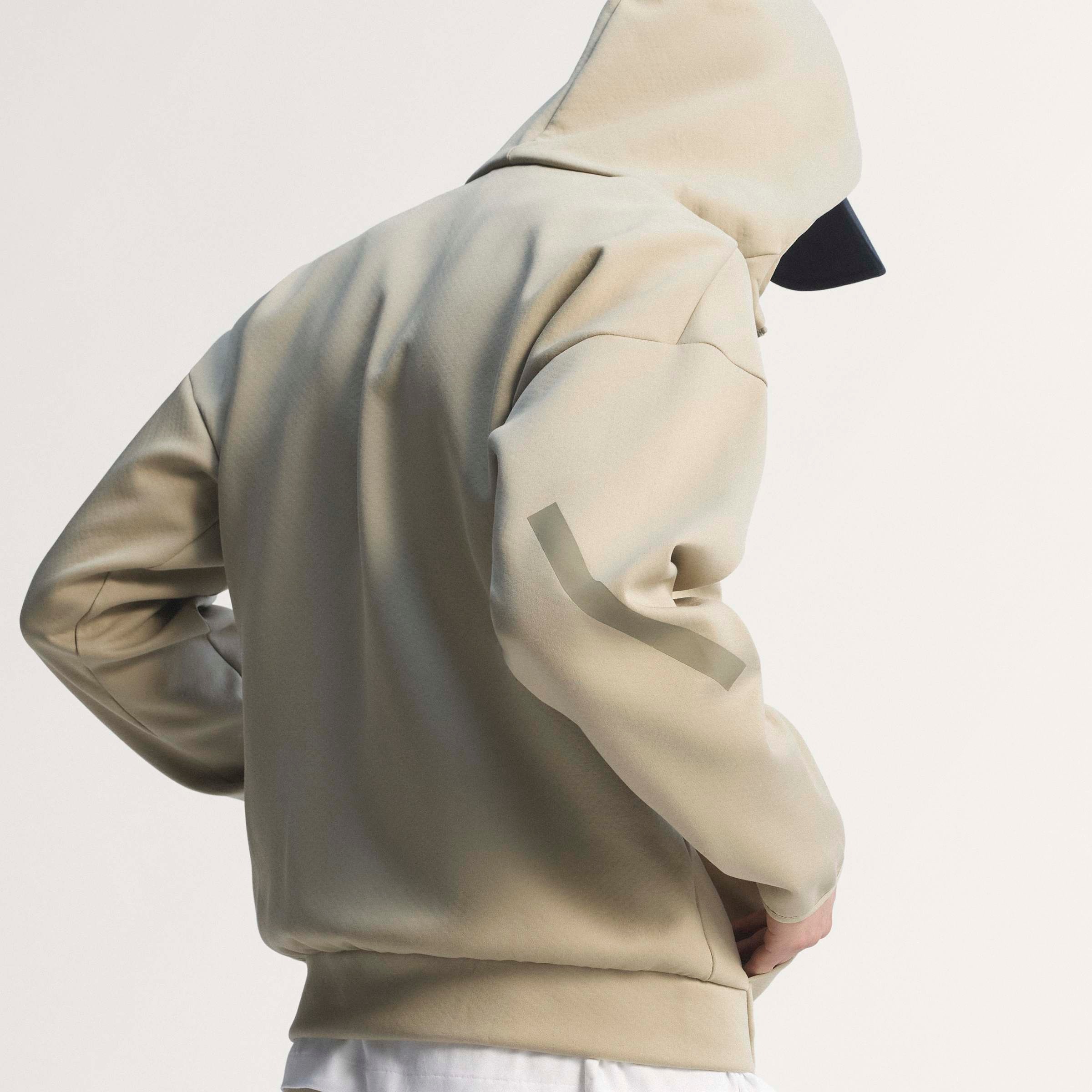 adidas Sportswear Kapuzensweatshirt »NEW ADIDAS Z.N.E. ZIP-HOODIE«, für sportliche Aktivitäten, aus Polyester und Baumwolle
