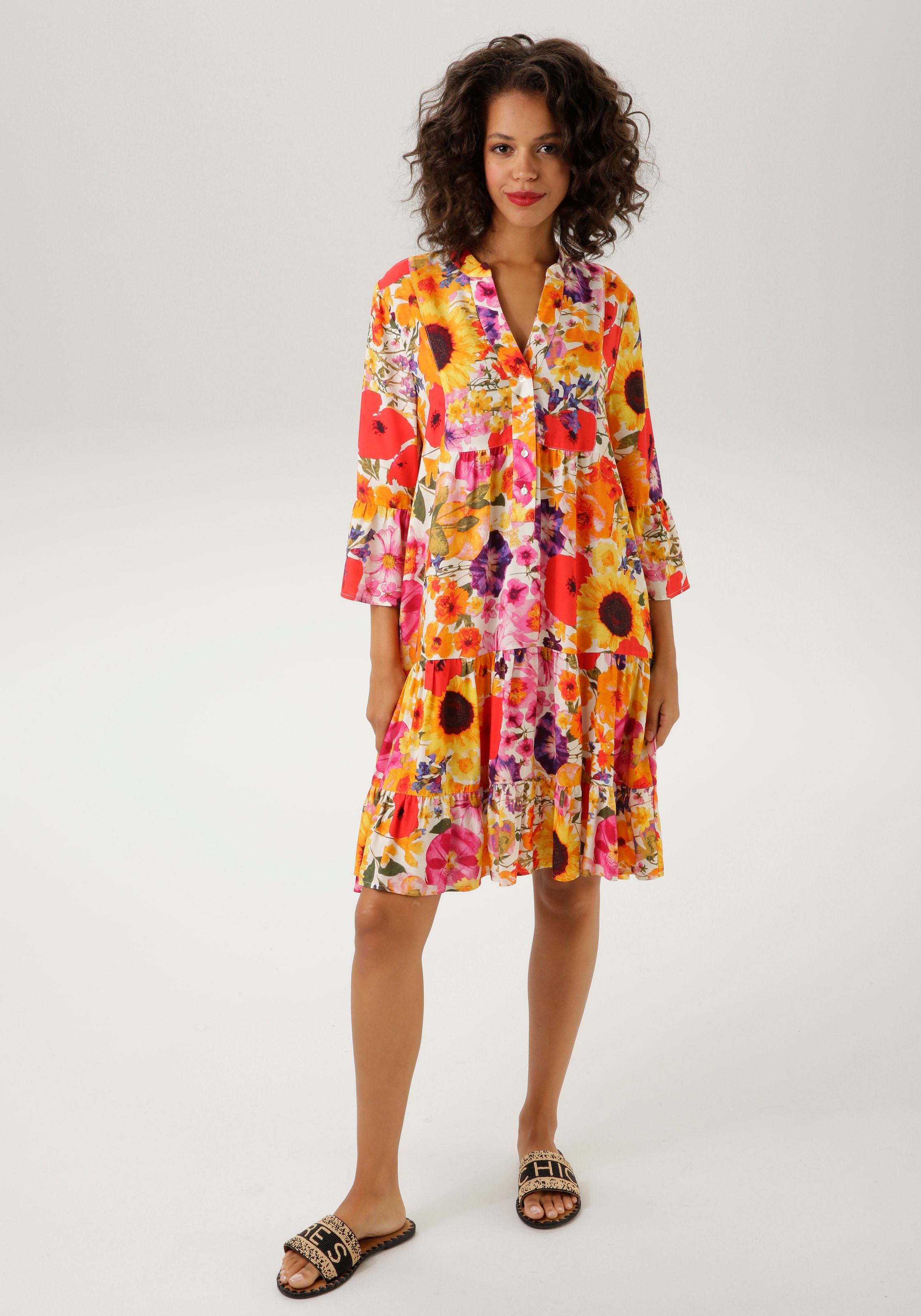 Aniston CASUAL Tunikakleid, mit farbenfrohem, großflächigem Blumendruck - NEUE  KOLLEKTION bei ♕