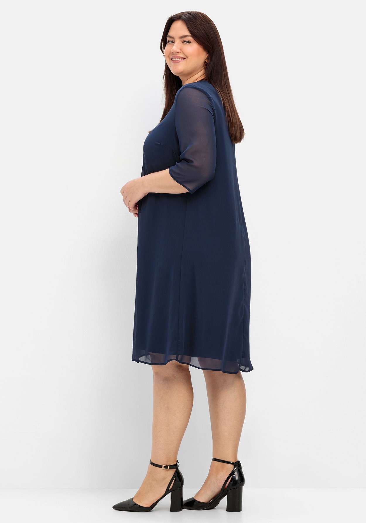 Sheego Cocktailkleid »Kleid im Layerlook, aus Chiffon und Viskose«