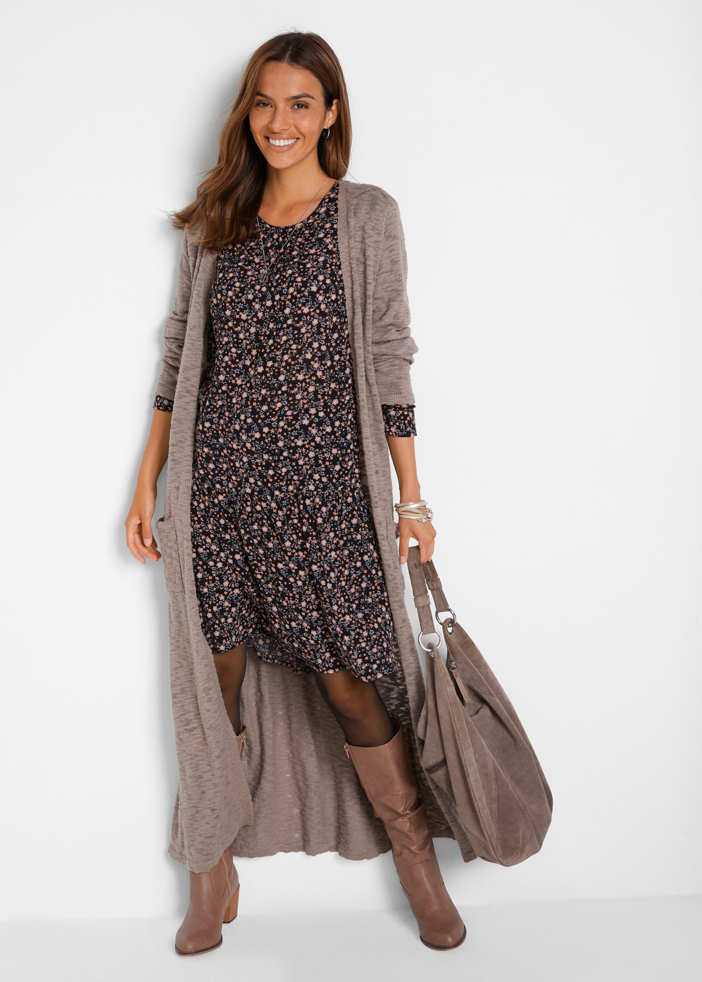 bonprix Minikleid mit floralem All-Over Print, aus Viskose, Regular Fit, ohne Kragen