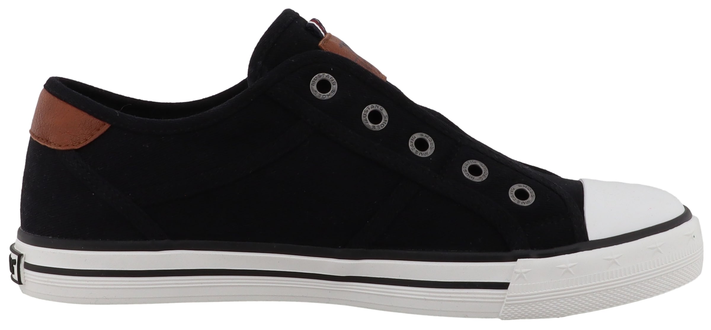 Mustang Shoes Slip-On Sneaker »Winona«  Freizeitschuh, Slipper, Halbschuh mit Logo-Aufnähern