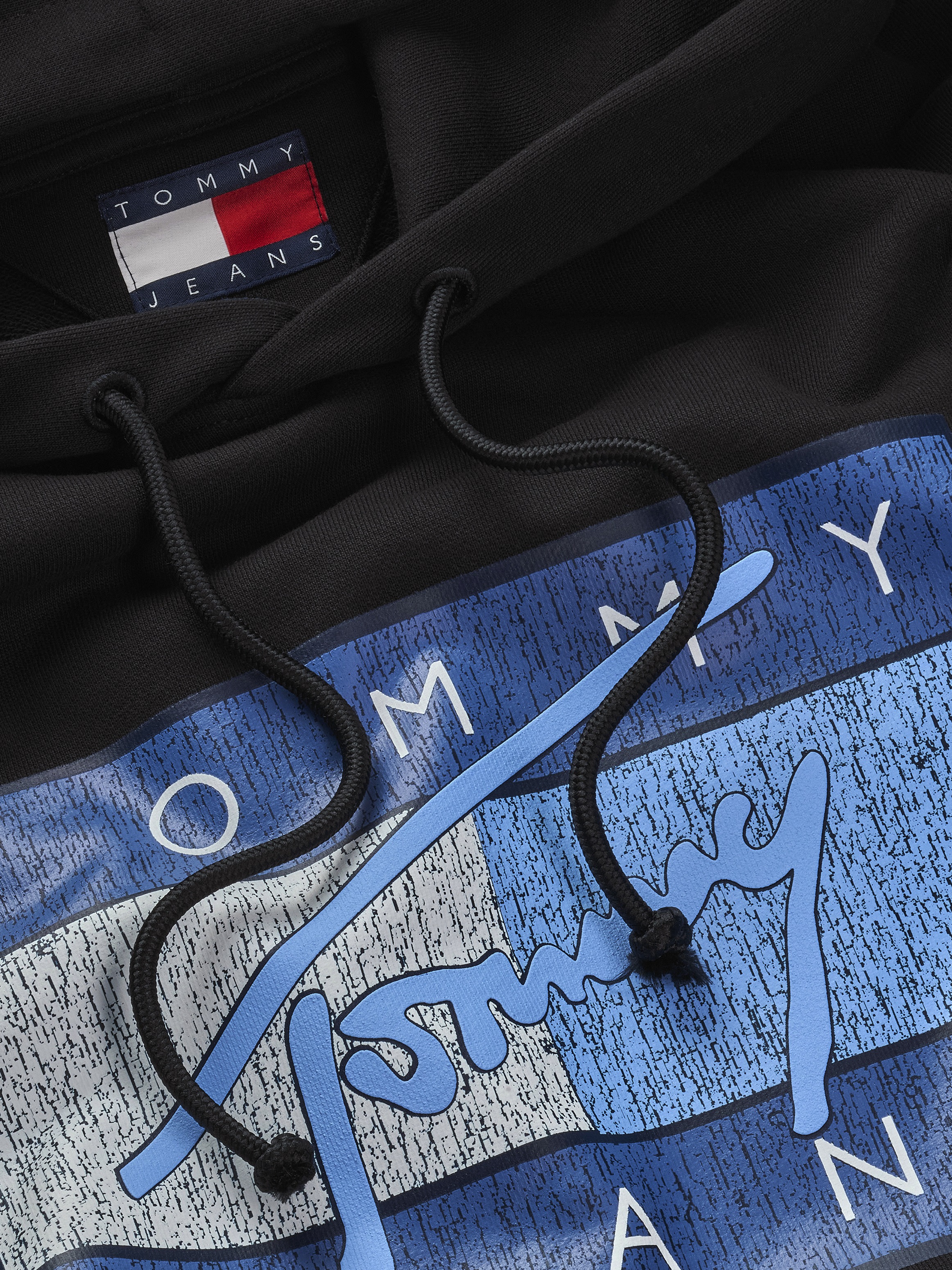 Tommy Jeans Hoodie »TJM REG DNA FLAG TWIST HOOD EXT«, mit großem Logo