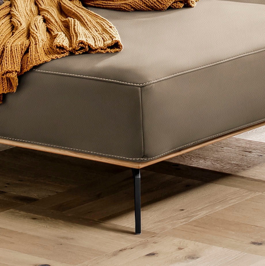 W.SCHILLIG Ecksofa »run, Designsofa mit tollem Sitzkomfort, bequem, L-Form«, mit Holzsockel, Füße in Schwarz pulverbeschichtet, Breite 319 cm