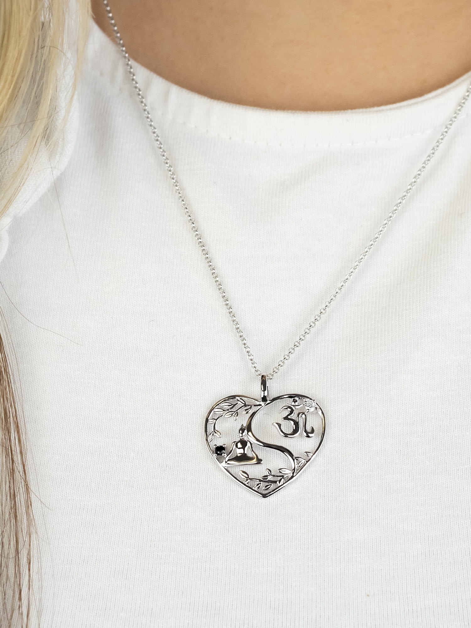 Engelsrufer Kette mit Anhänger »Yin Yang Herz Balance Buddha und Om« Made in Germany - mit Zirkonia (synth.)