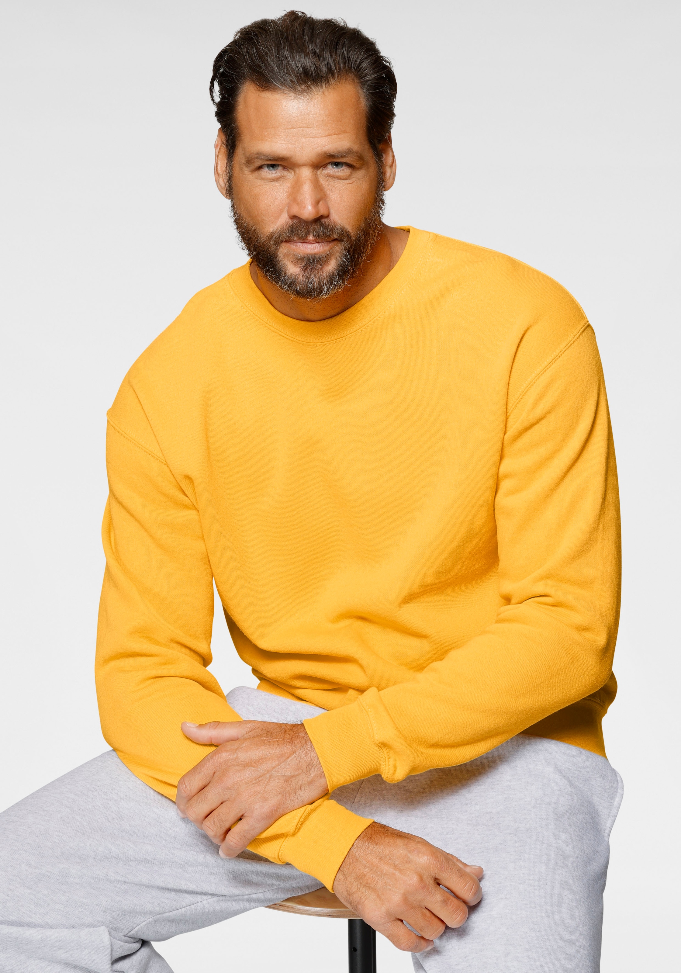 Fruit of the Loom Sweatshirt, im unifarbenen Design