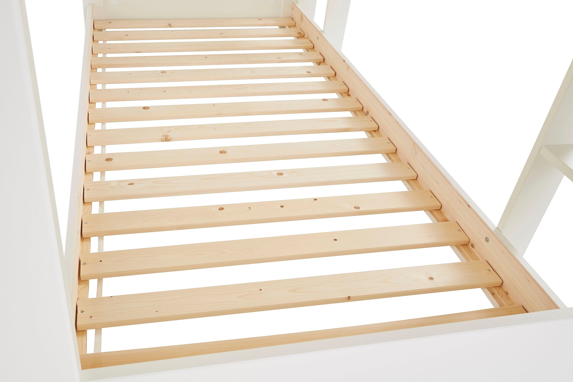 Lüttenhütt Etagenbett »TIPO BESTSELLER! Stockbett, Hochbett, Bodenbett, platzsparend«, (Leitern beidseitig montierbar), mit 3 Schlafplätzen, FSC® zertifiziertes Massivholz (Kiefer)