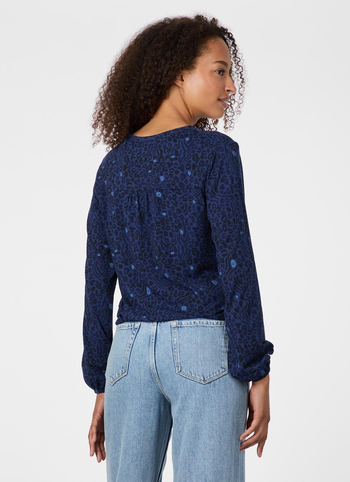 Ragwear Langarmshirt »SANTICA PRINT« Viskosemischung mit Gummizug und Allover-Print